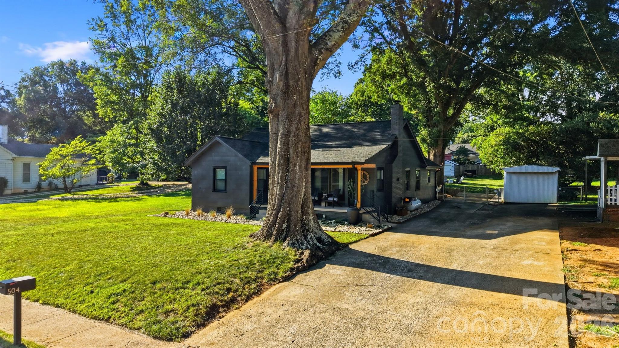 504 W 6th Street — Newton