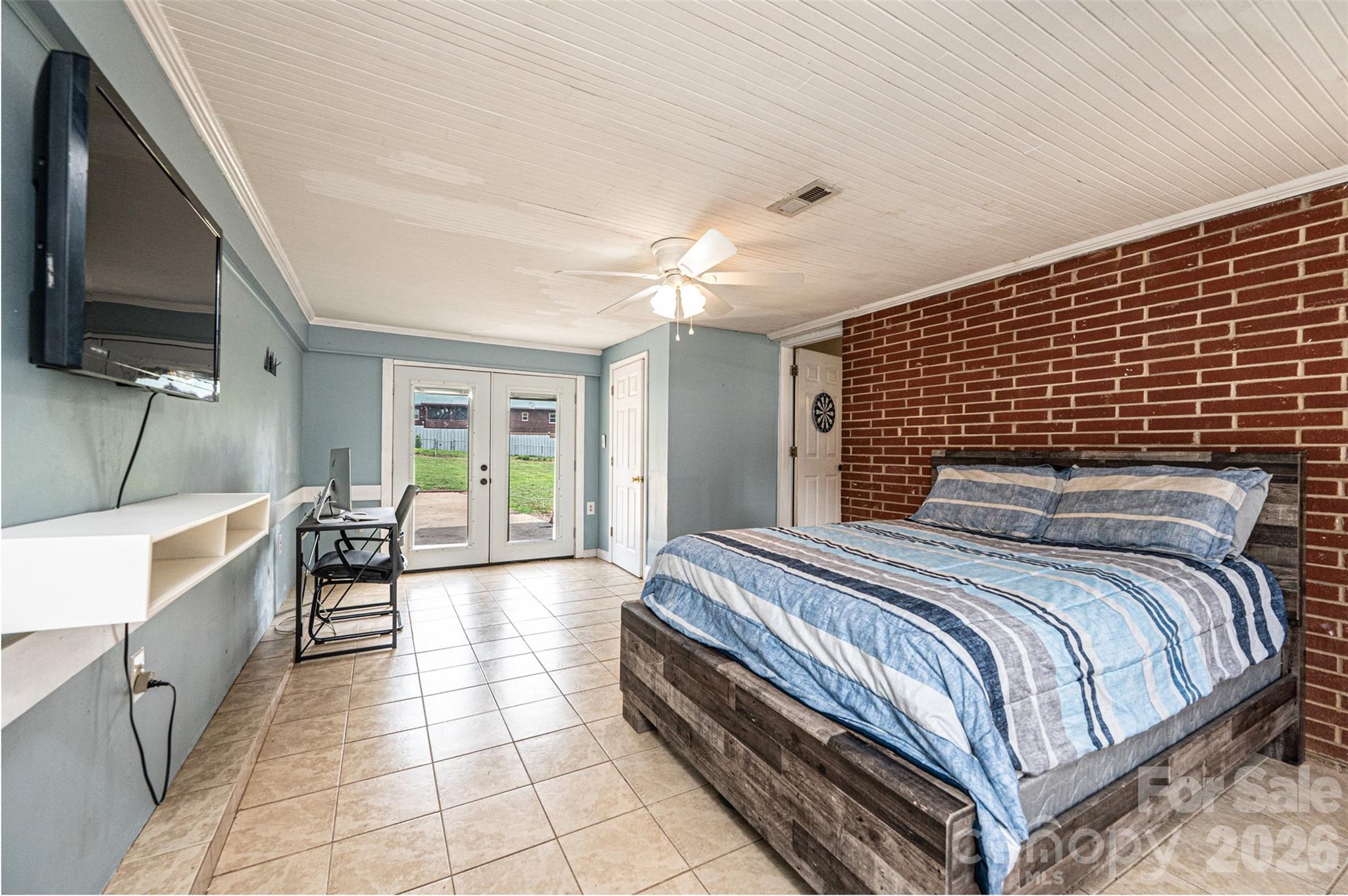 108 Merrywood Drive — Lenoir
