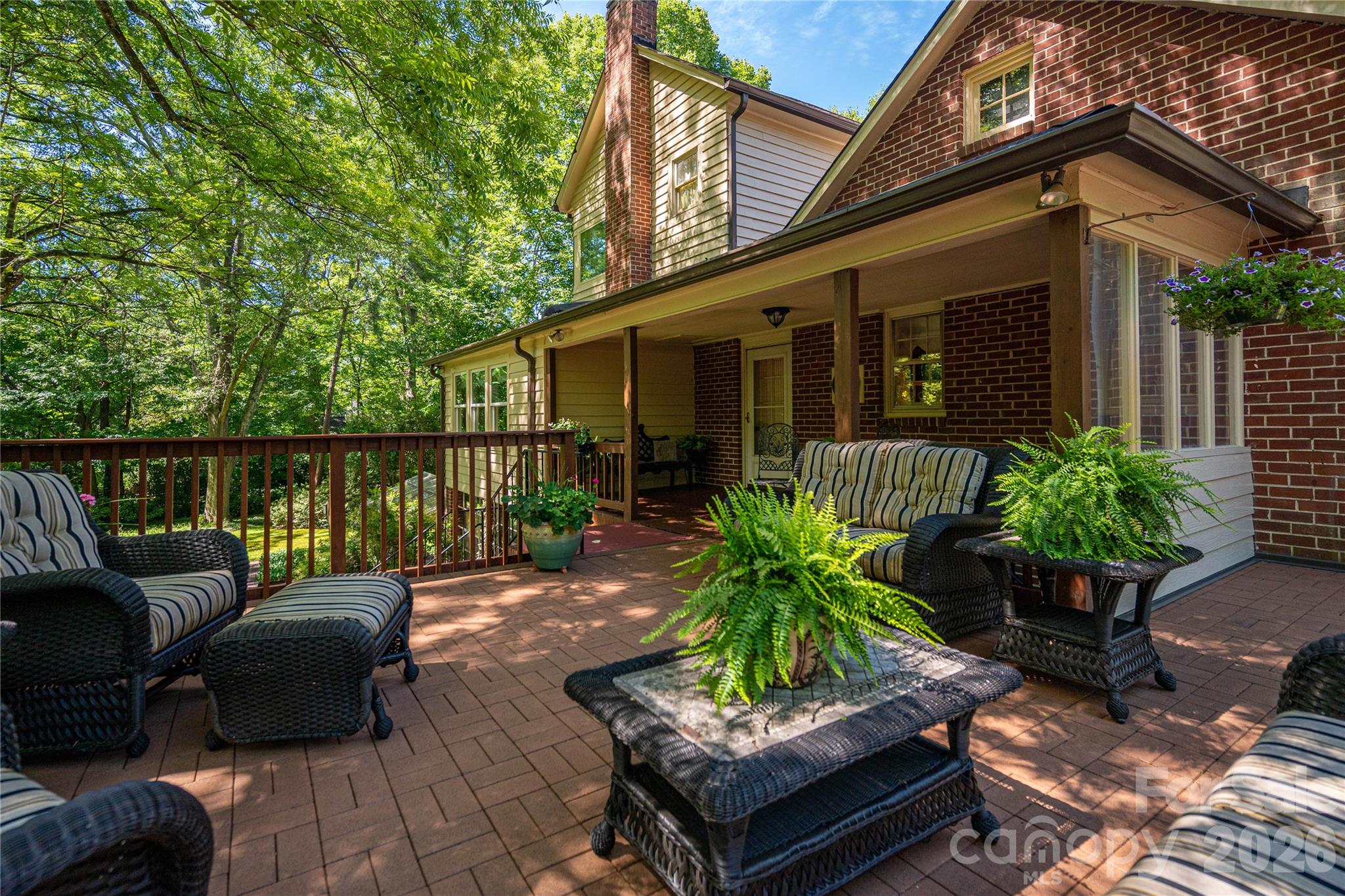 805 S Aspen Street — Lincolnton