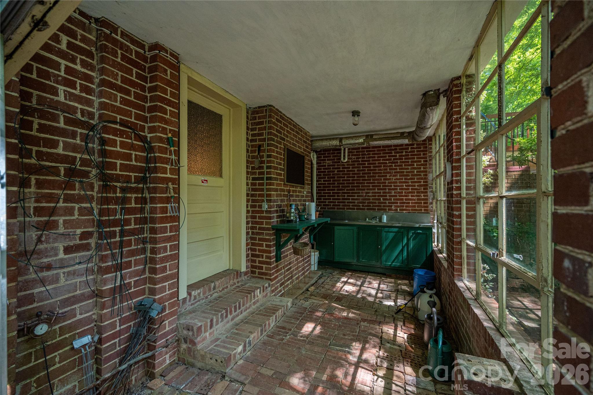 805 S Aspen Street — Lincolnton