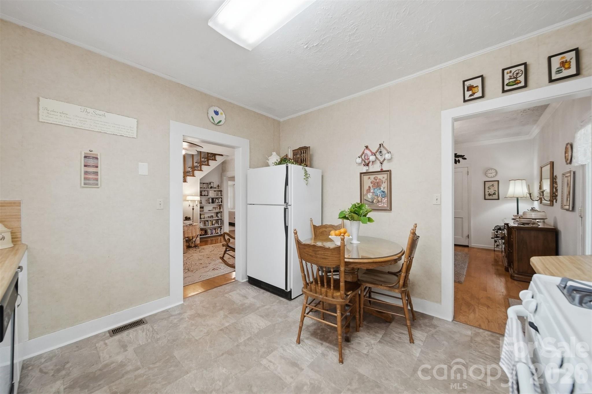 408 Garrou Avenue SE — Valdese