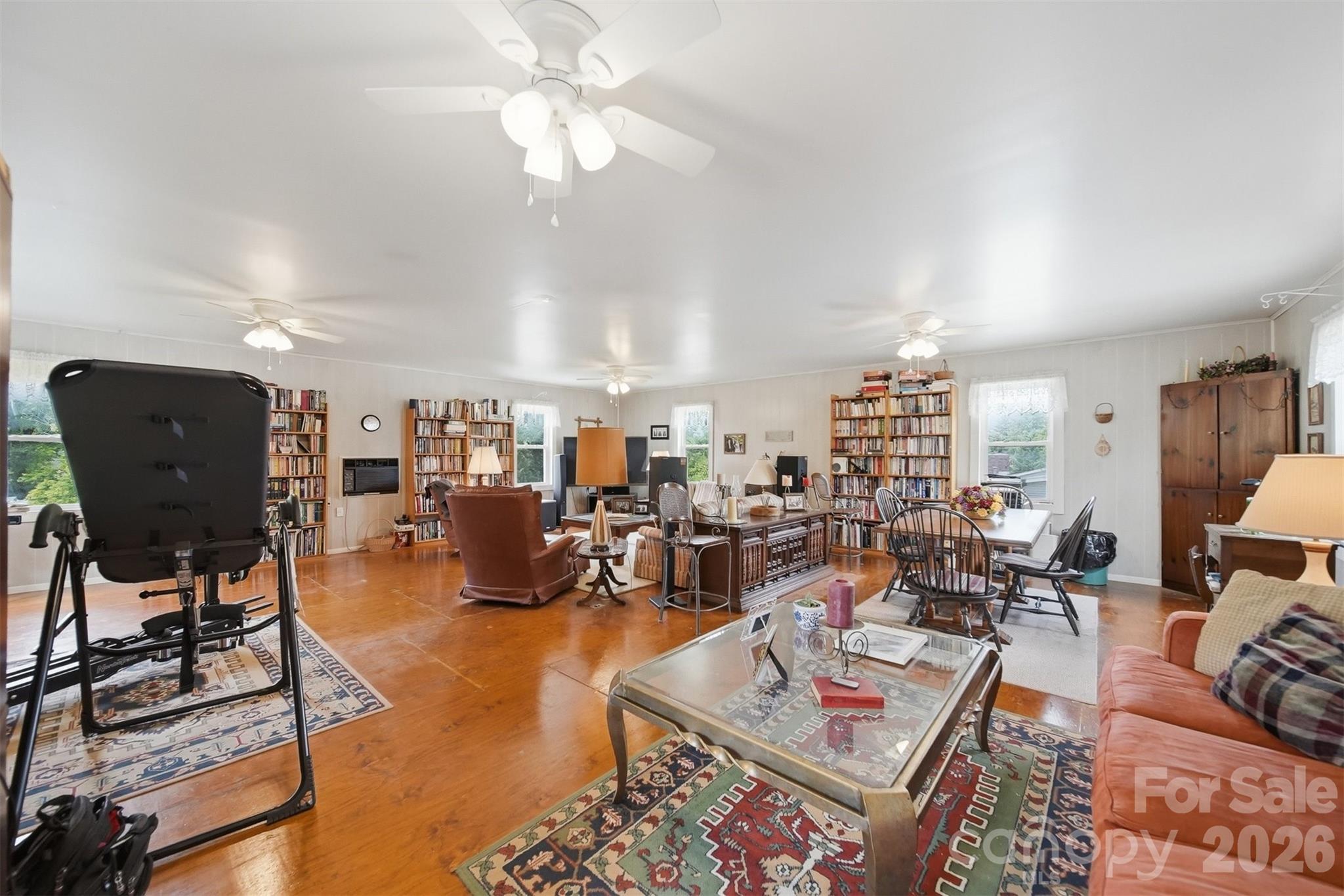 408 Garrou Avenue SE — Valdese