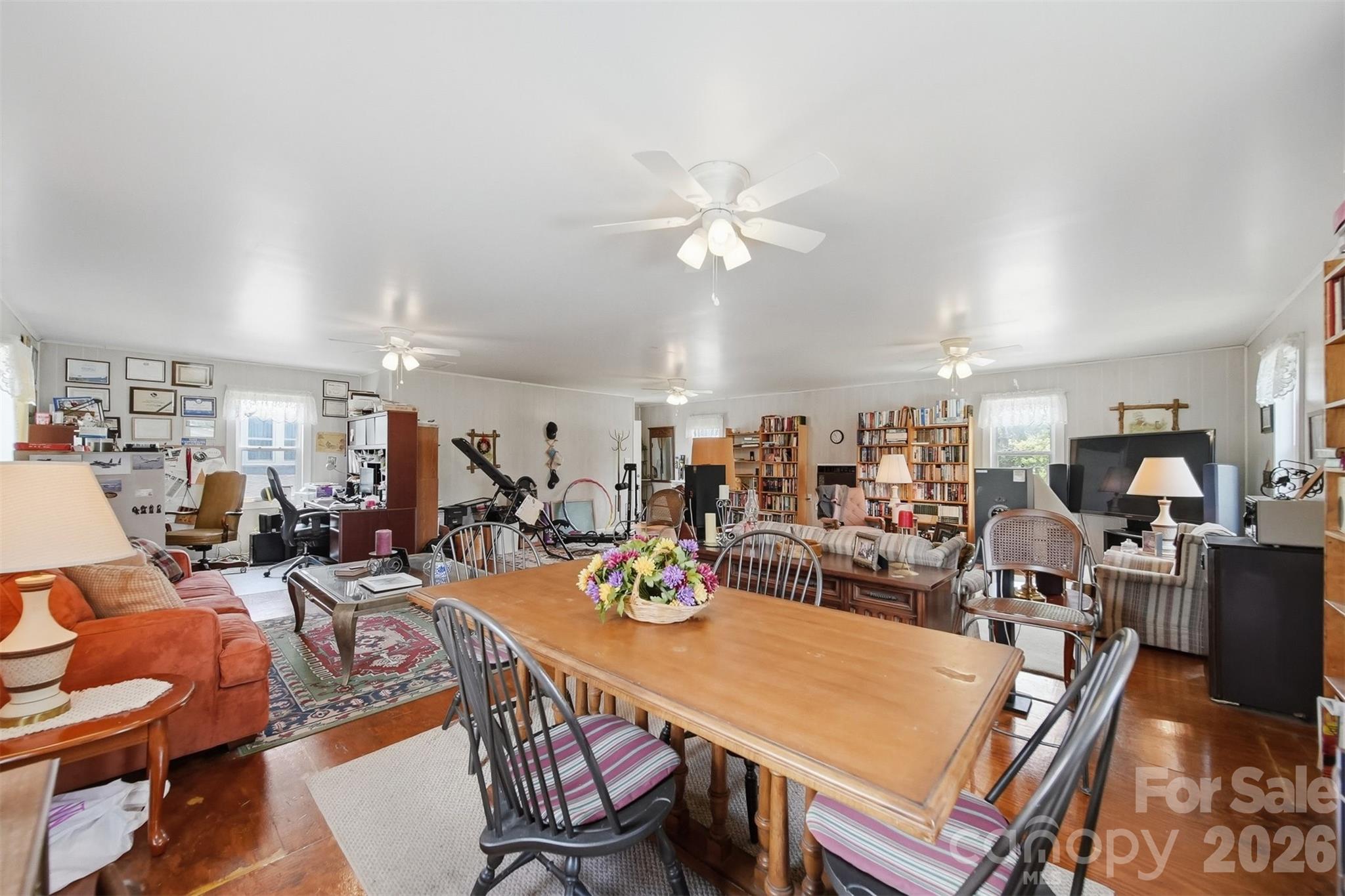 408 Garrou Avenue SE — Valdese