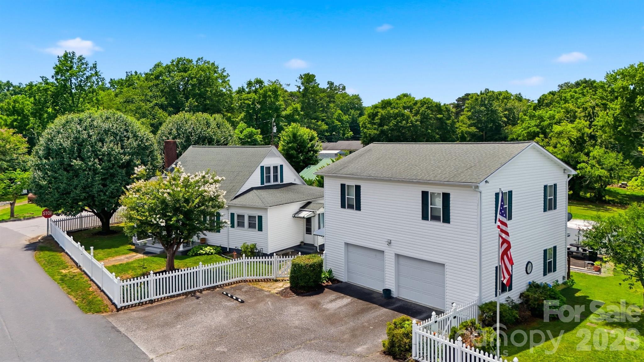 408 Garrou Avenue SE — Valdese