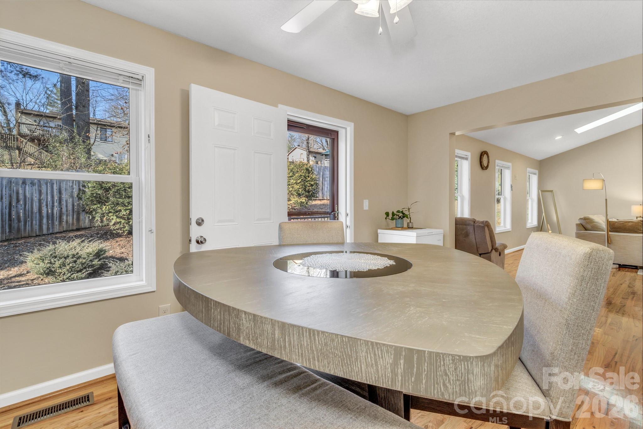 210 Allen Paul Drive — Hendersonville