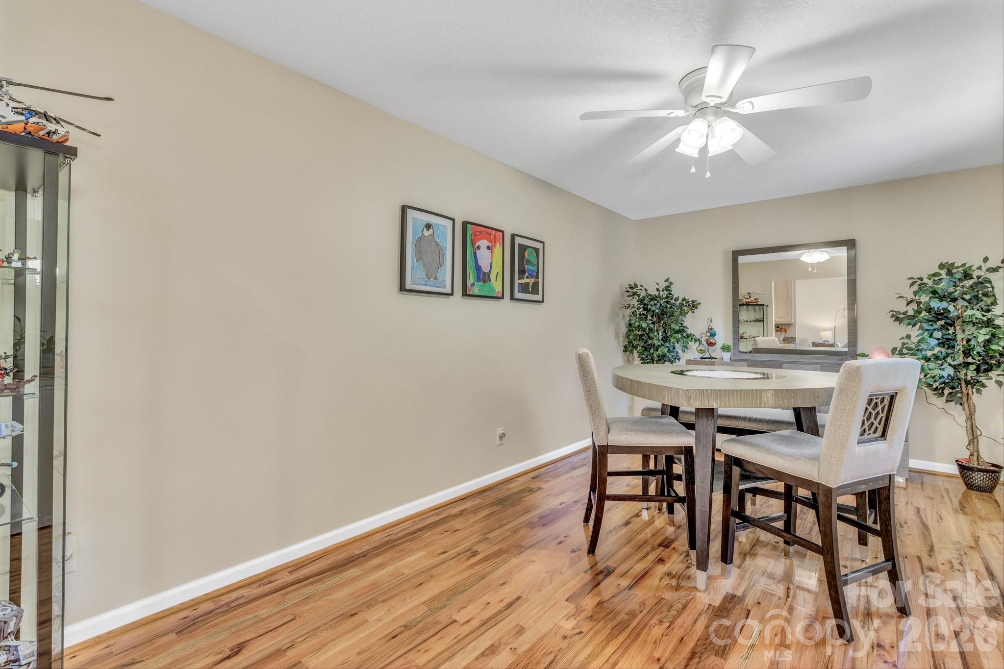 210 Allen Paul Drive — Hendersonville