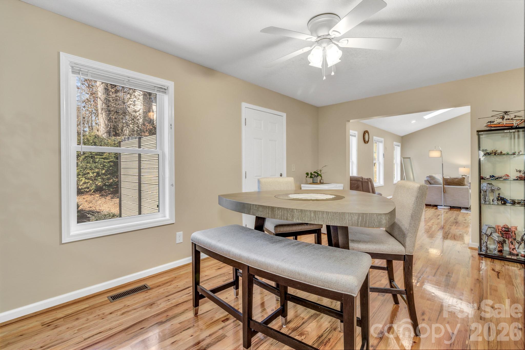 210 Allen Paul Drive — Hendersonville