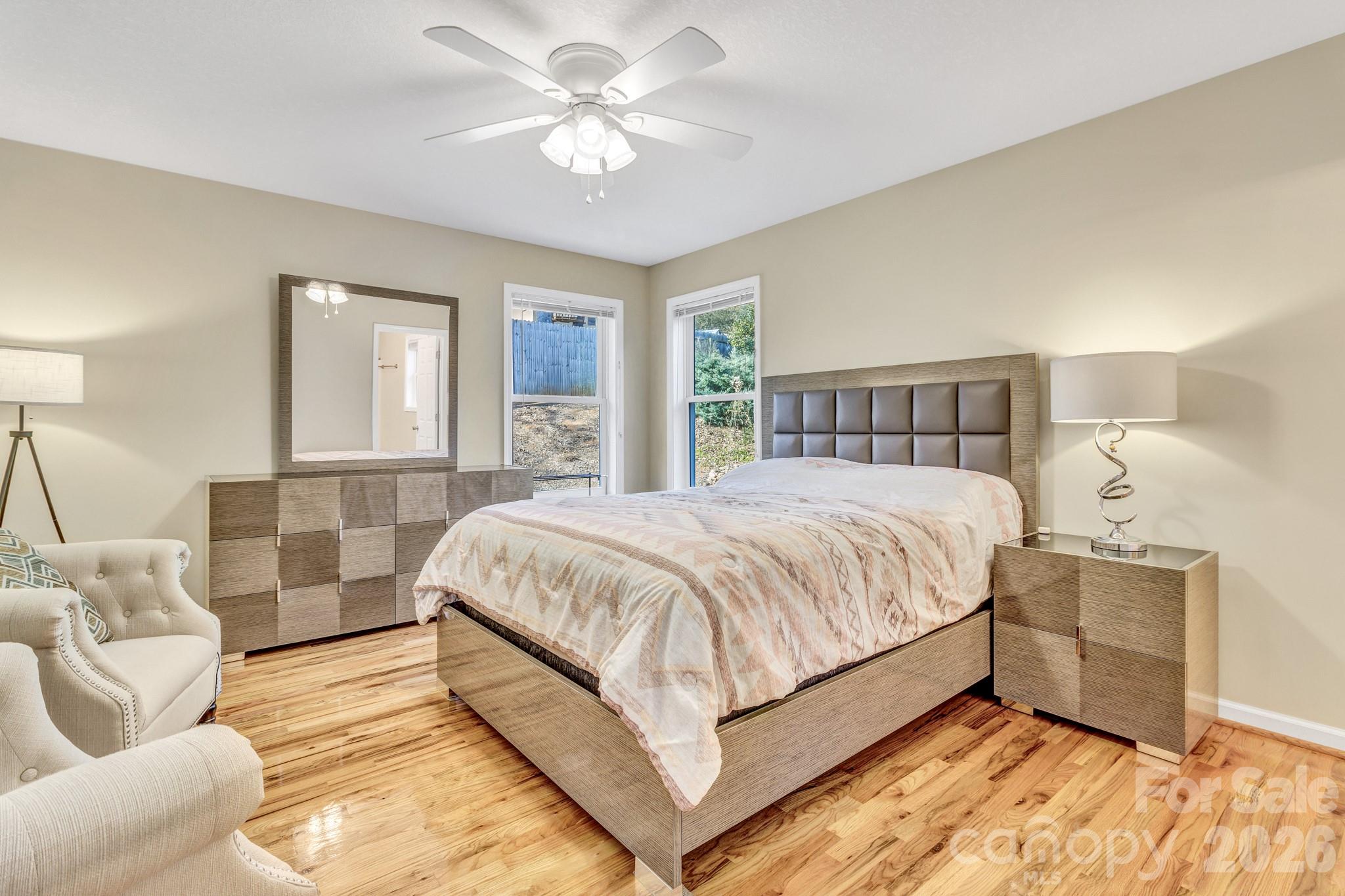 210 Allen Paul Drive — Hendersonville