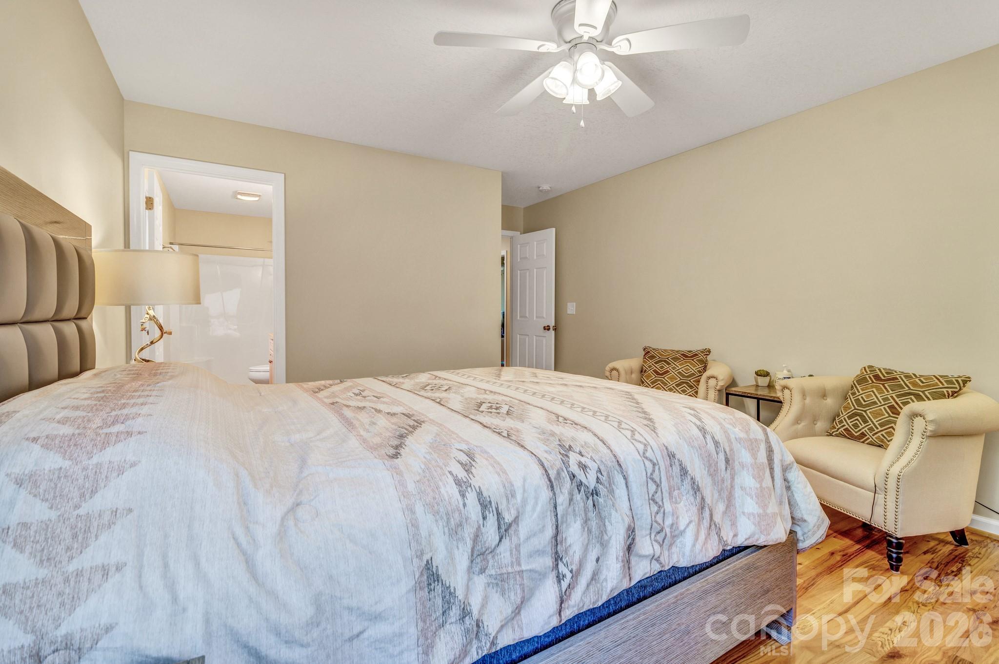 210 Allen Paul Drive — Hendersonville