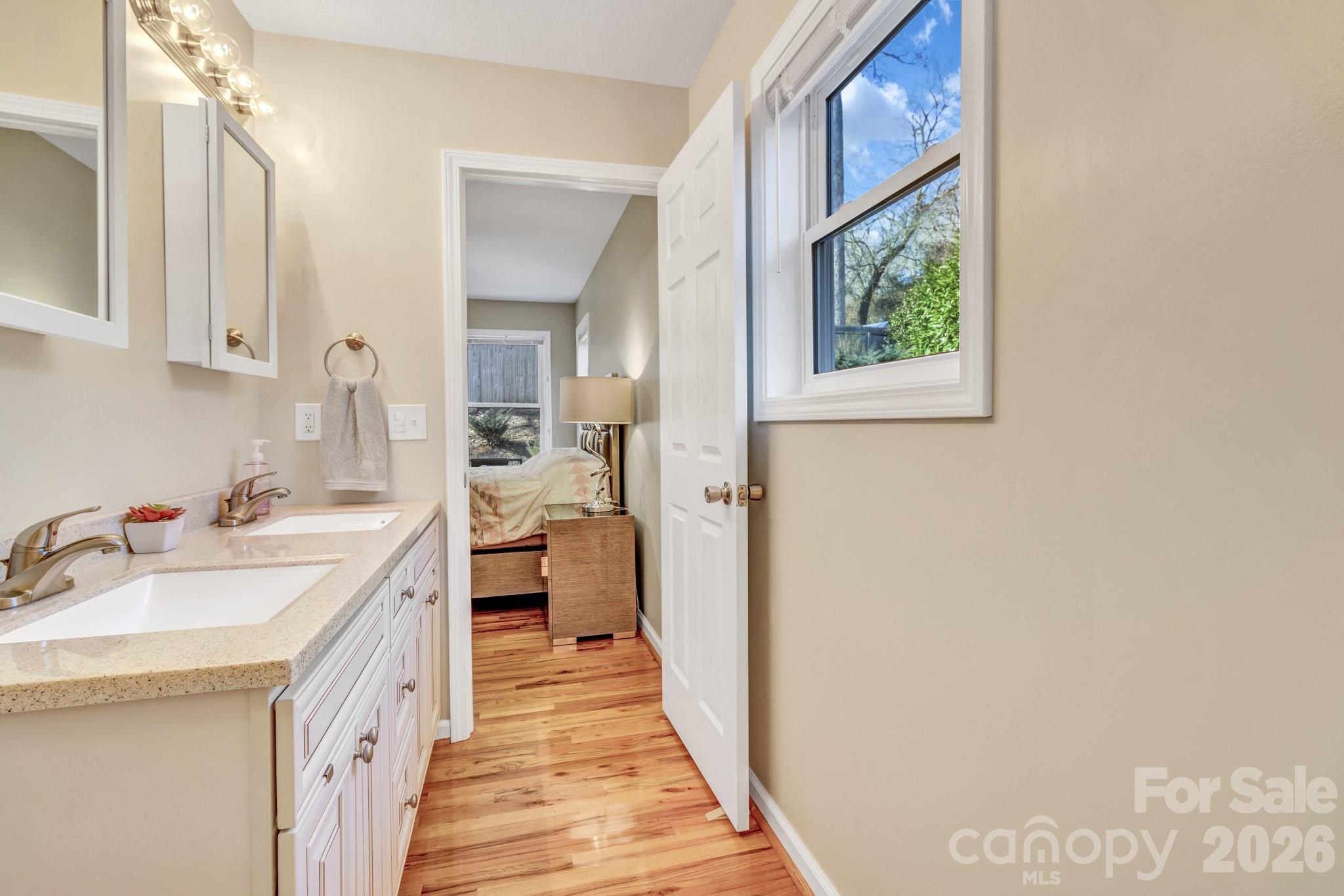 210 Allen Paul Drive — Hendersonville