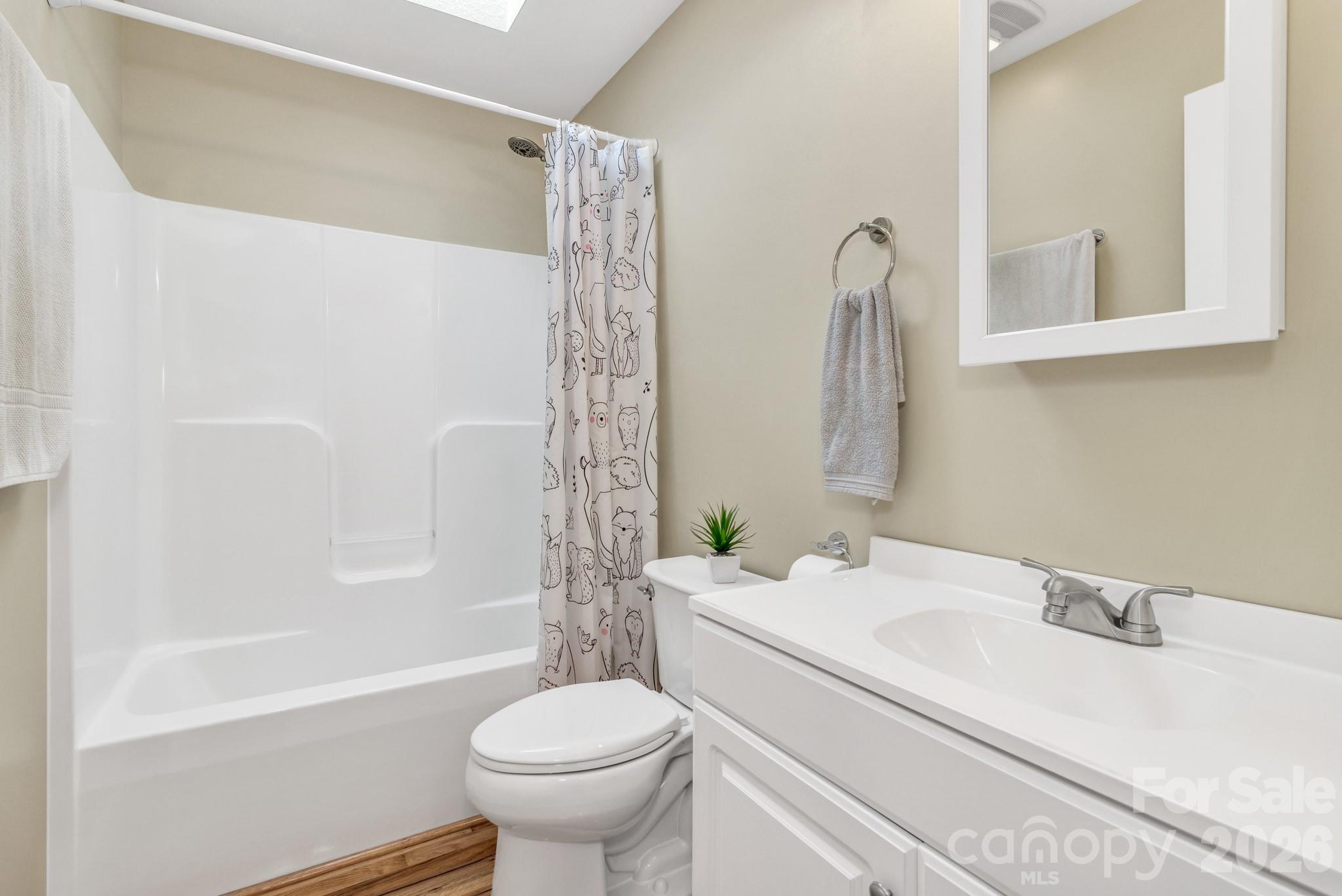 210 Allen Paul Drive — Hendersonville