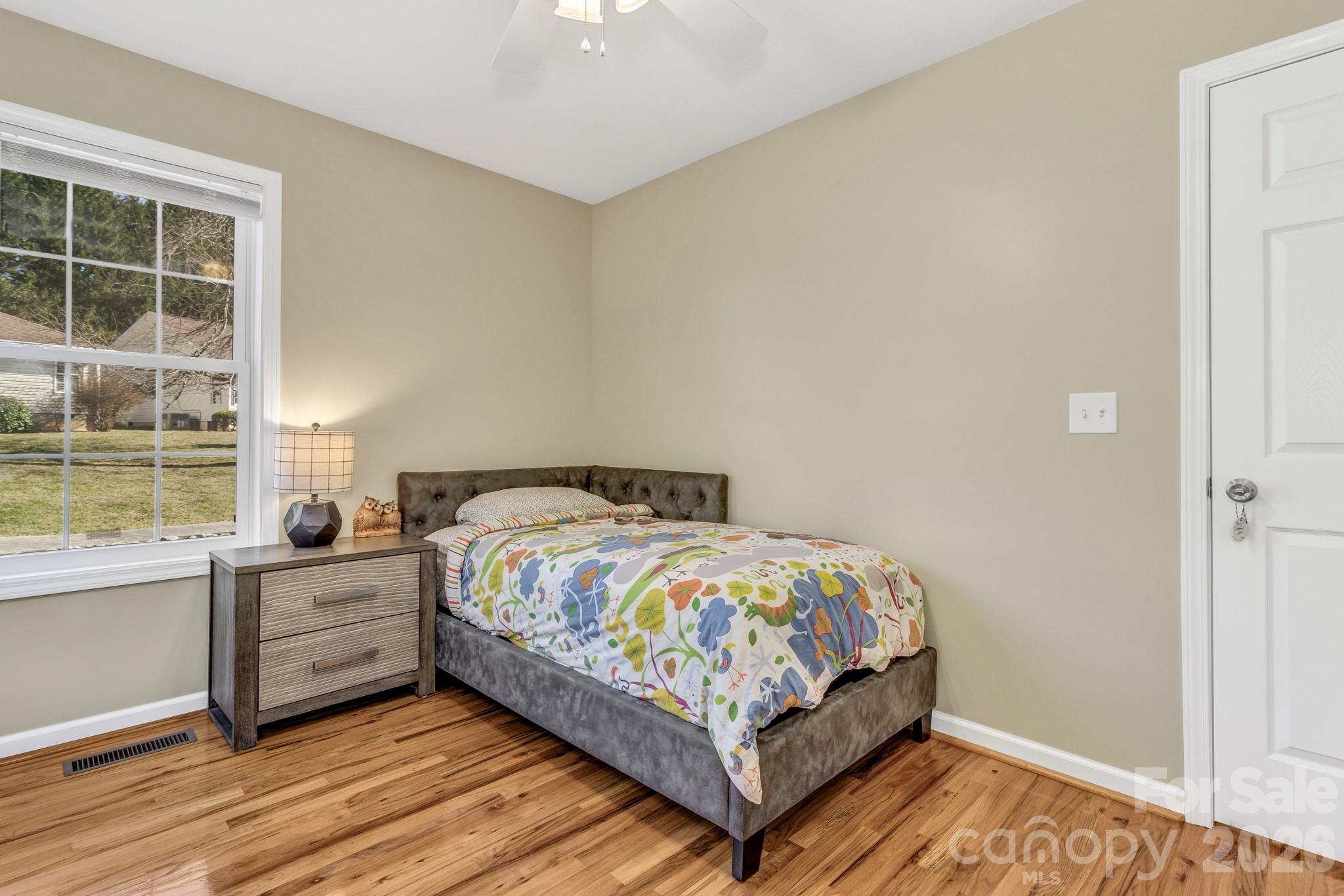 210 Allen Paul Drive — Hendersonville