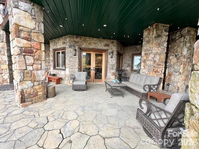 51 Airport Road — Mars Hill
