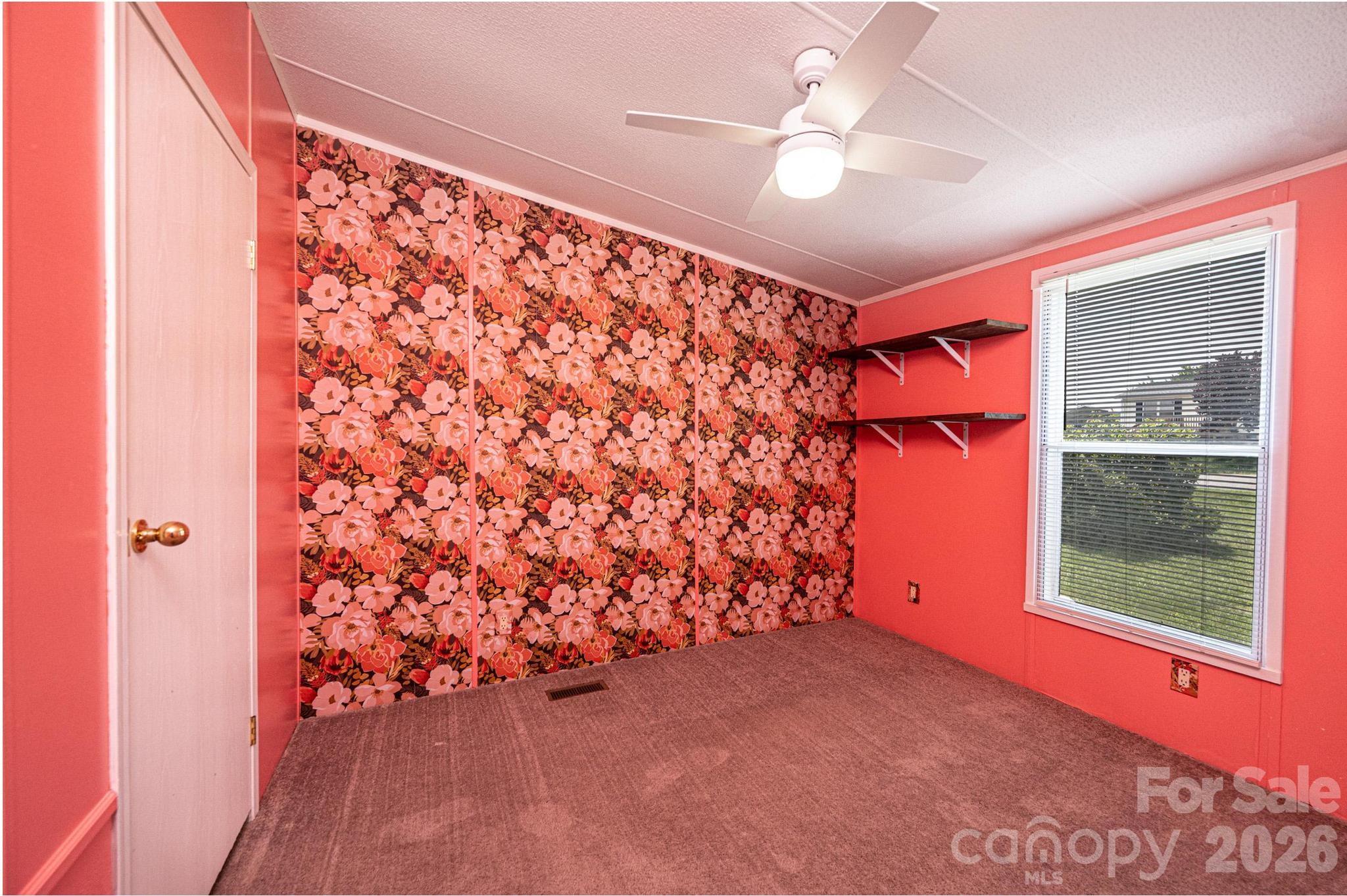 2385 Arrowwood Drive — Hickory