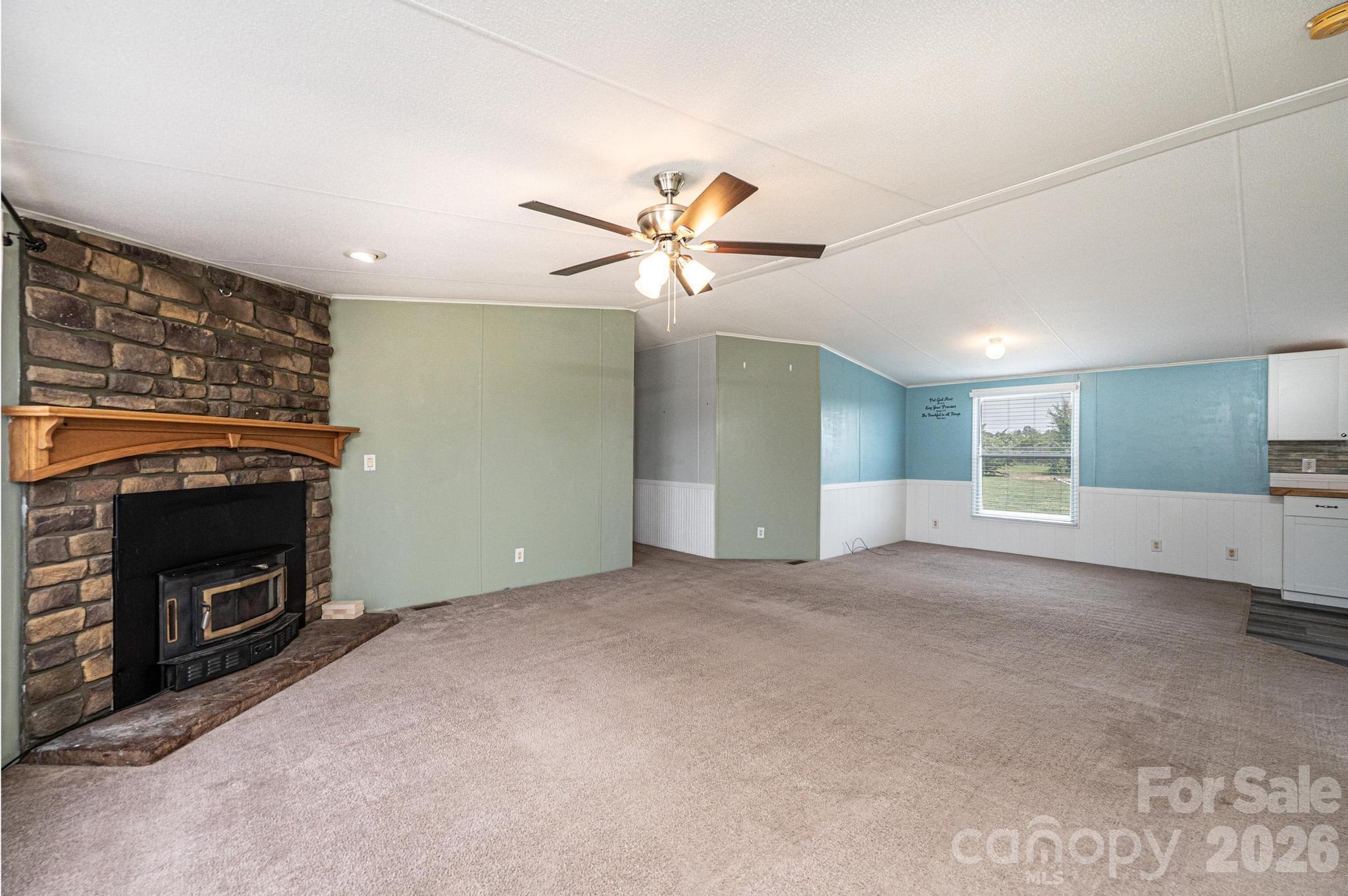 2385 Arrowwood Drive — Hickory