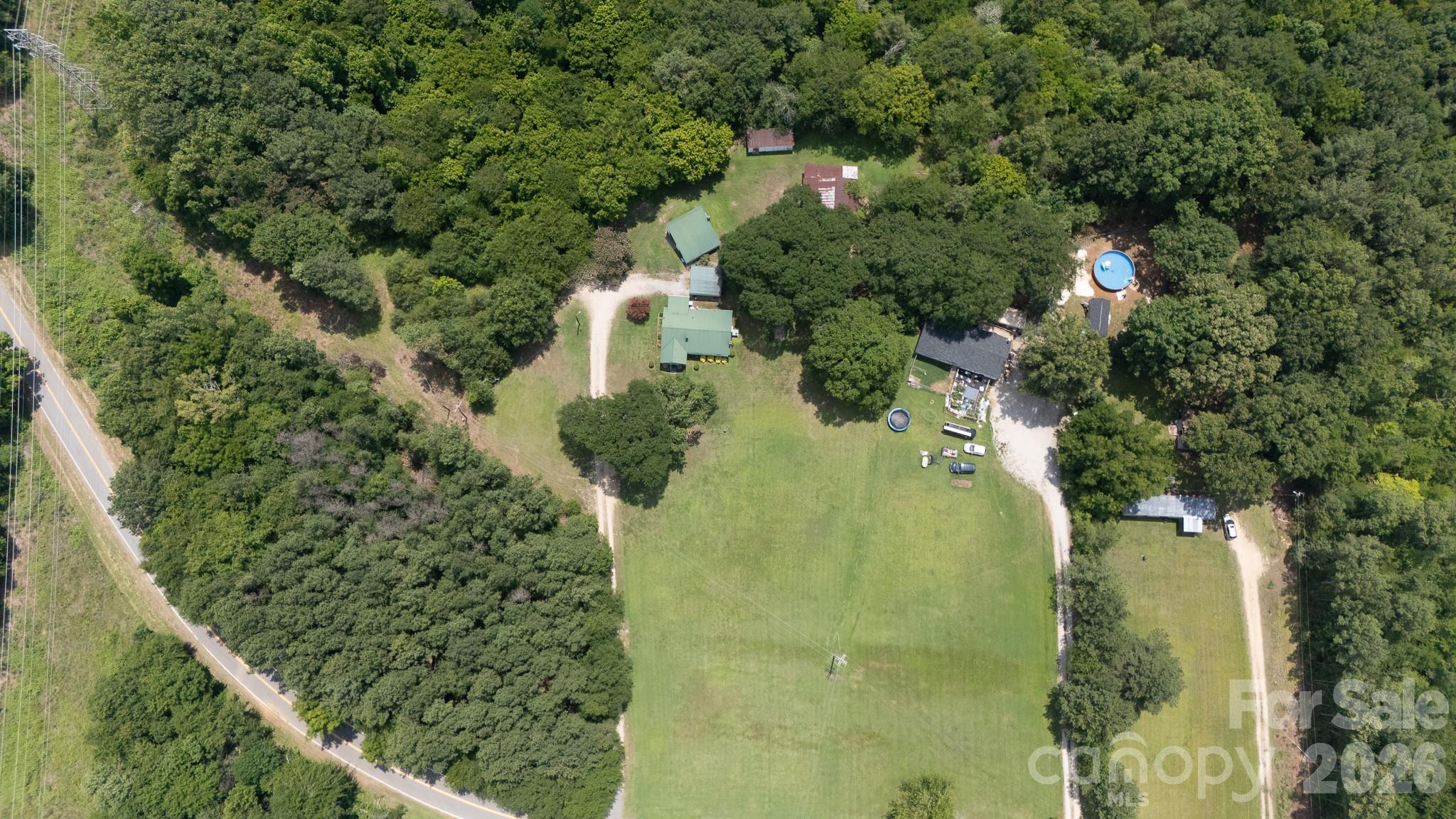 785 Hawthorne Road — Chester