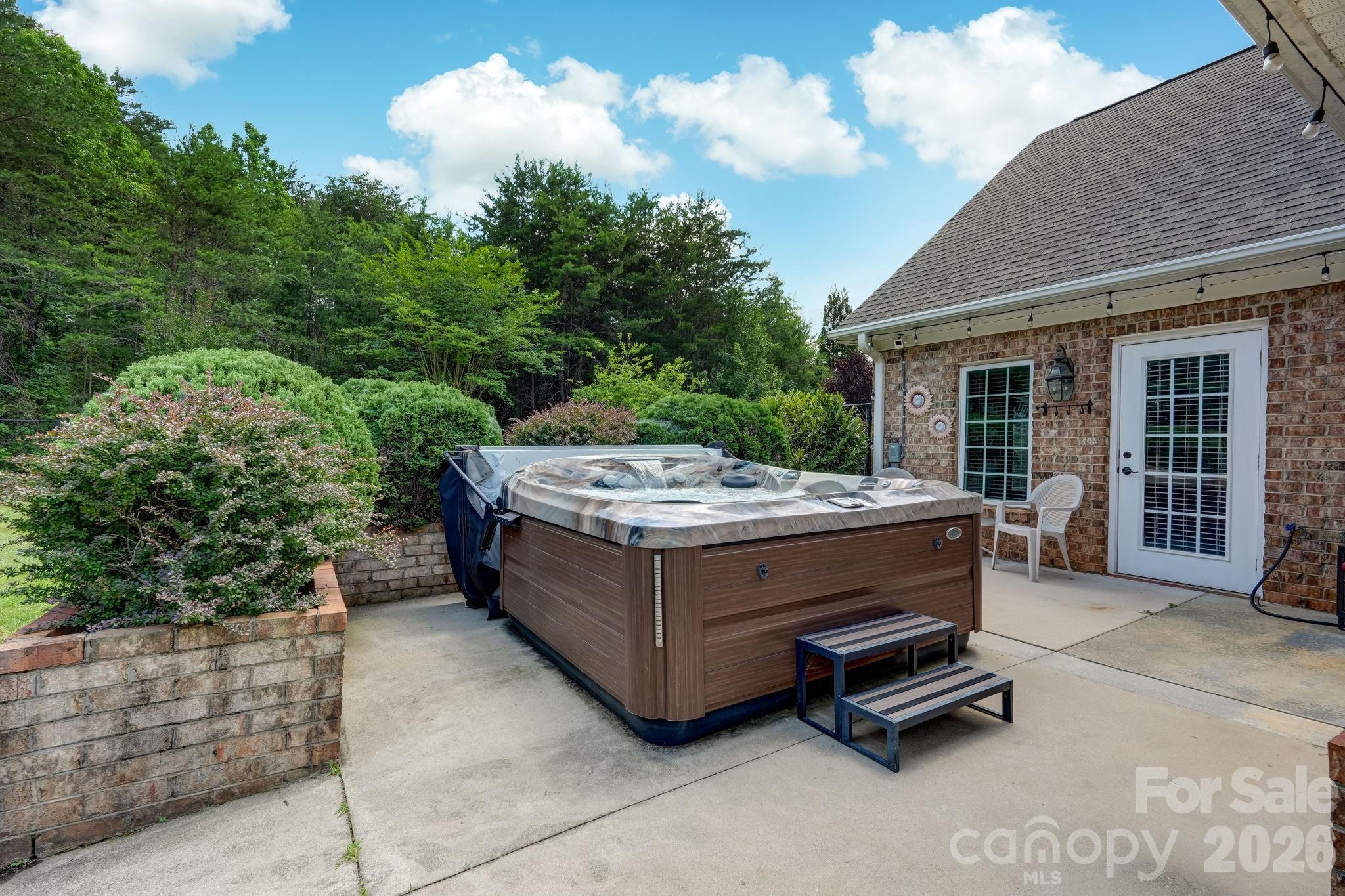 8106 Breezy Hill Drive — Browns Summit