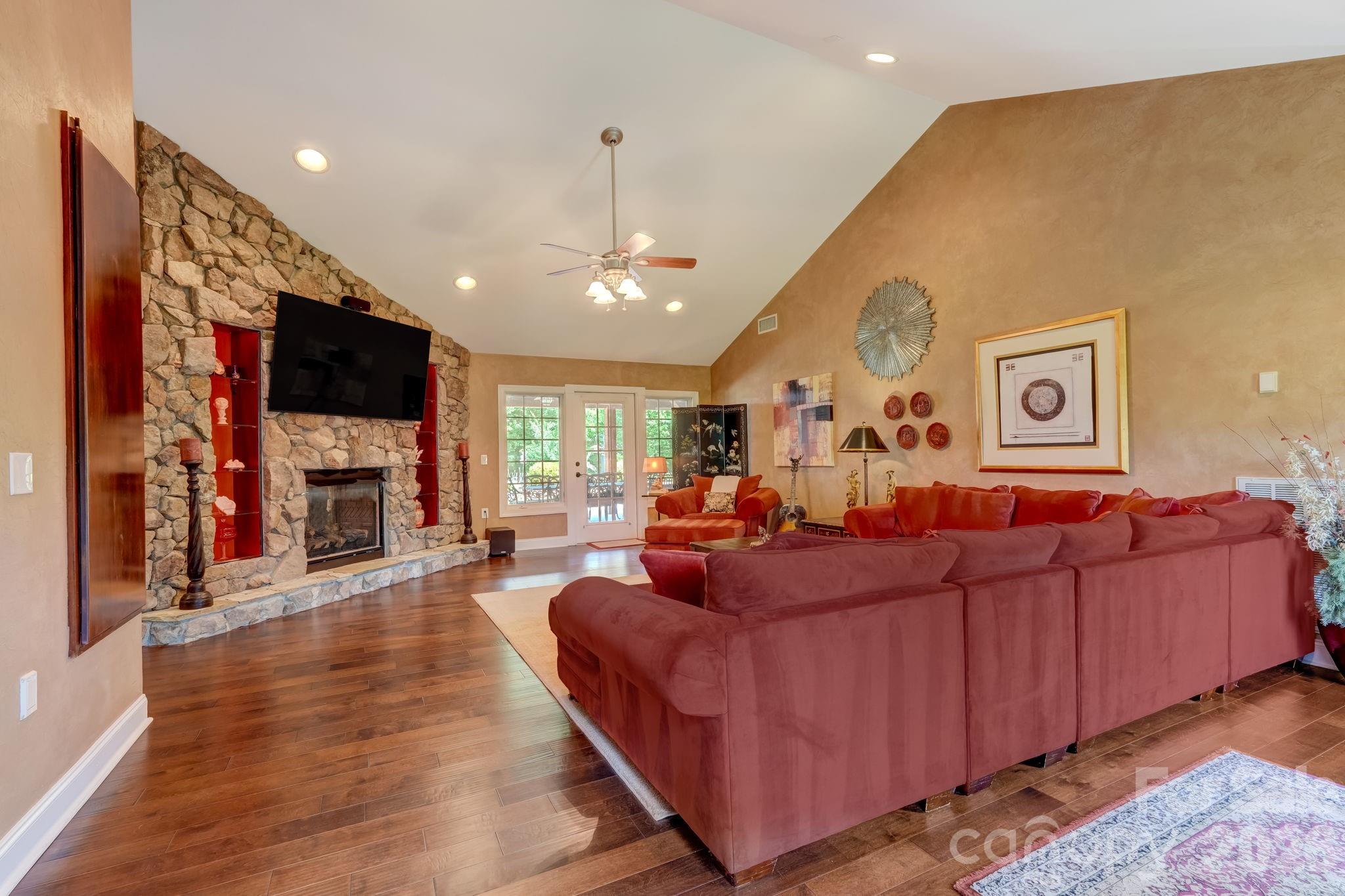 8106 Breezy Hill Drive — Browns Summit