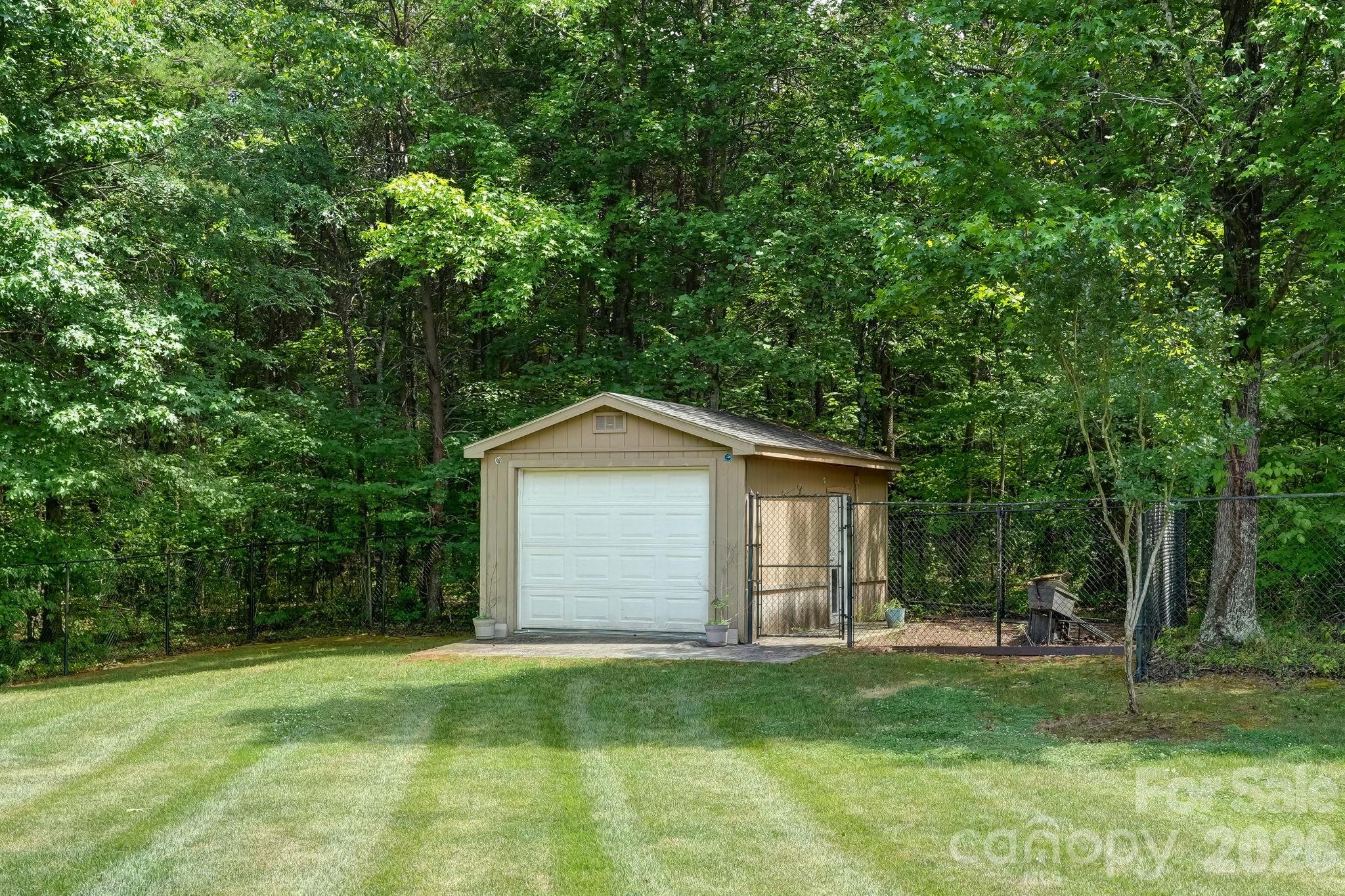 8106 Breezy Hill Drive — Browns Summit