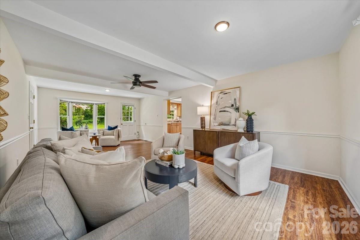 1024 Court Drive — Charlotte