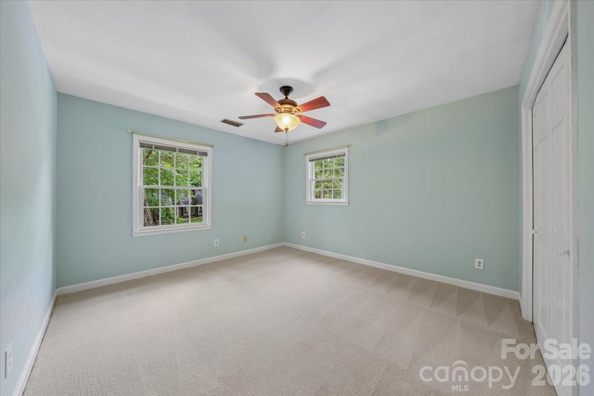 1024 Court Drive — Charlotte