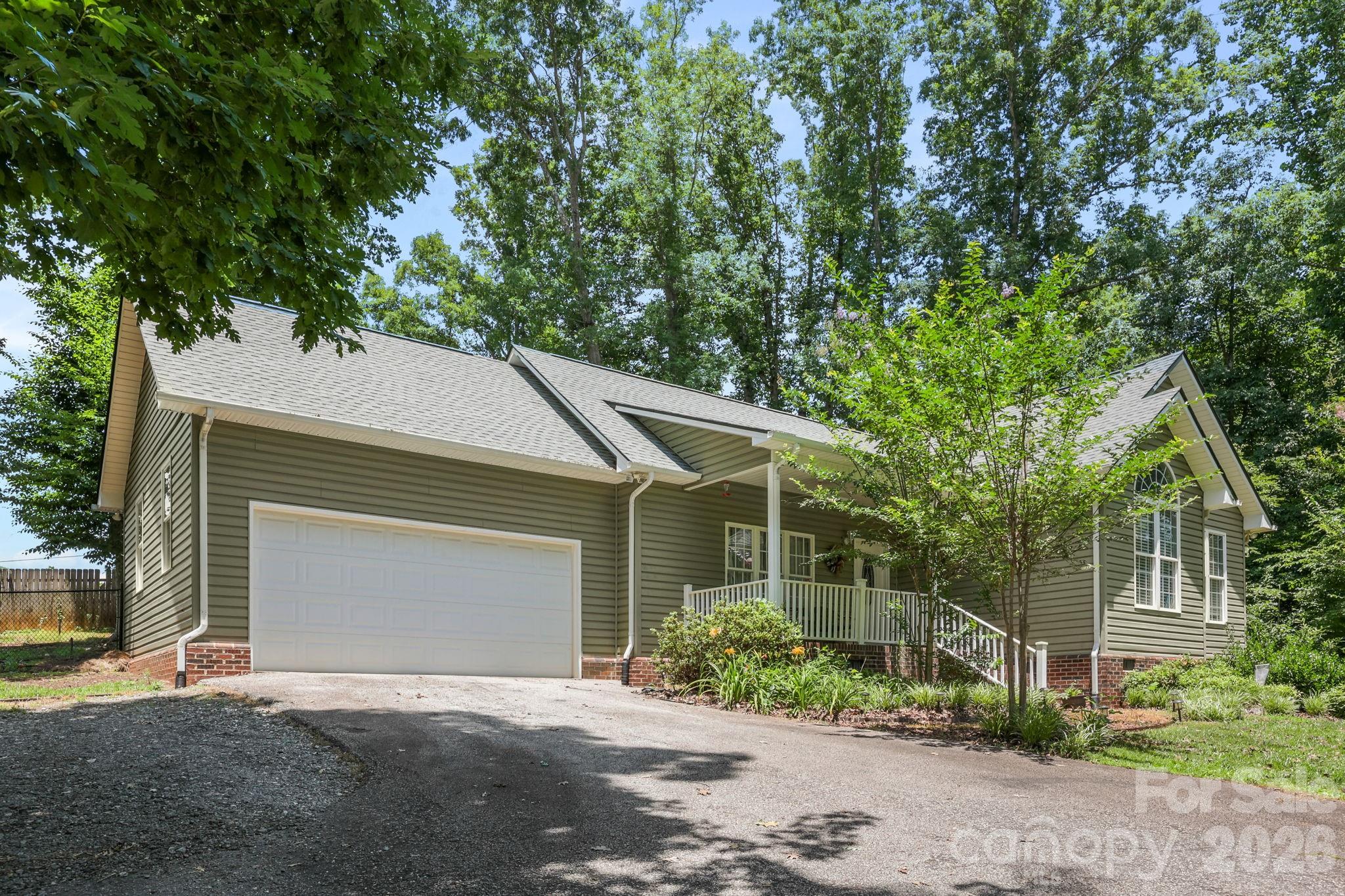 182 Hutchins Drive — Rutherfordton