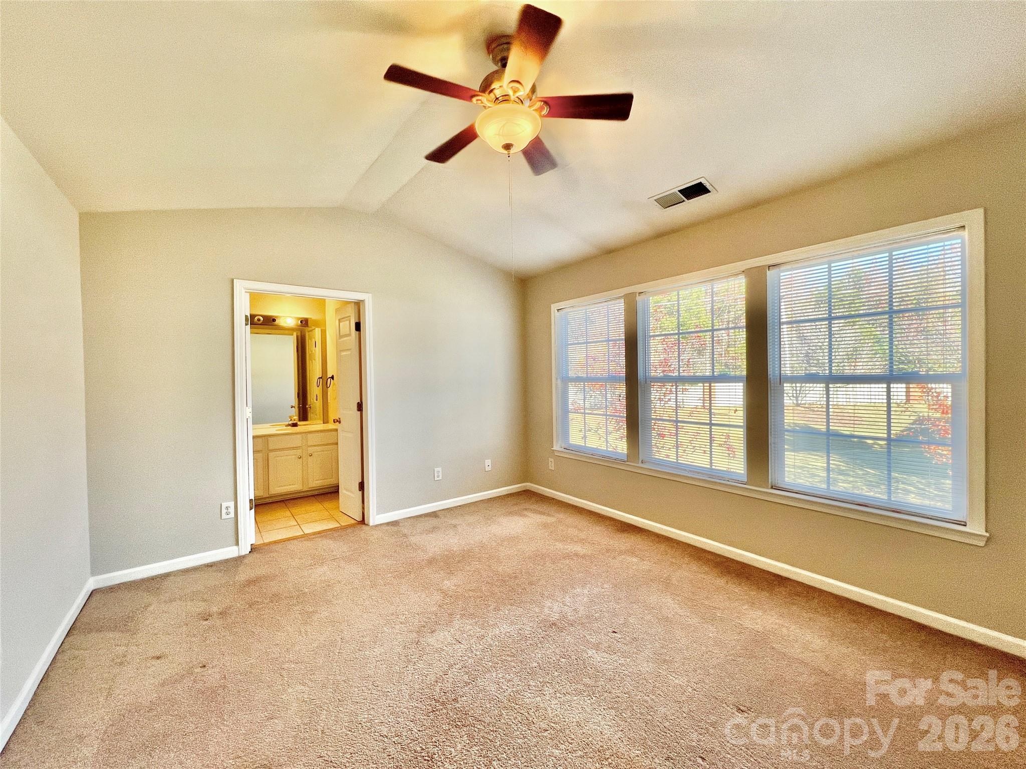 2762 Thornbush Court — Charlotte