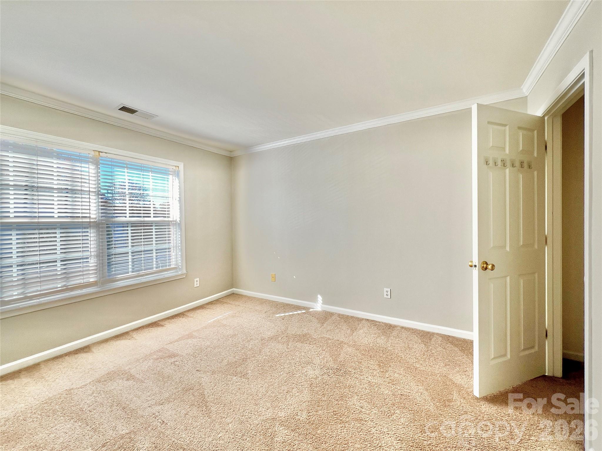 2762 Thornbush Court — Charlotte