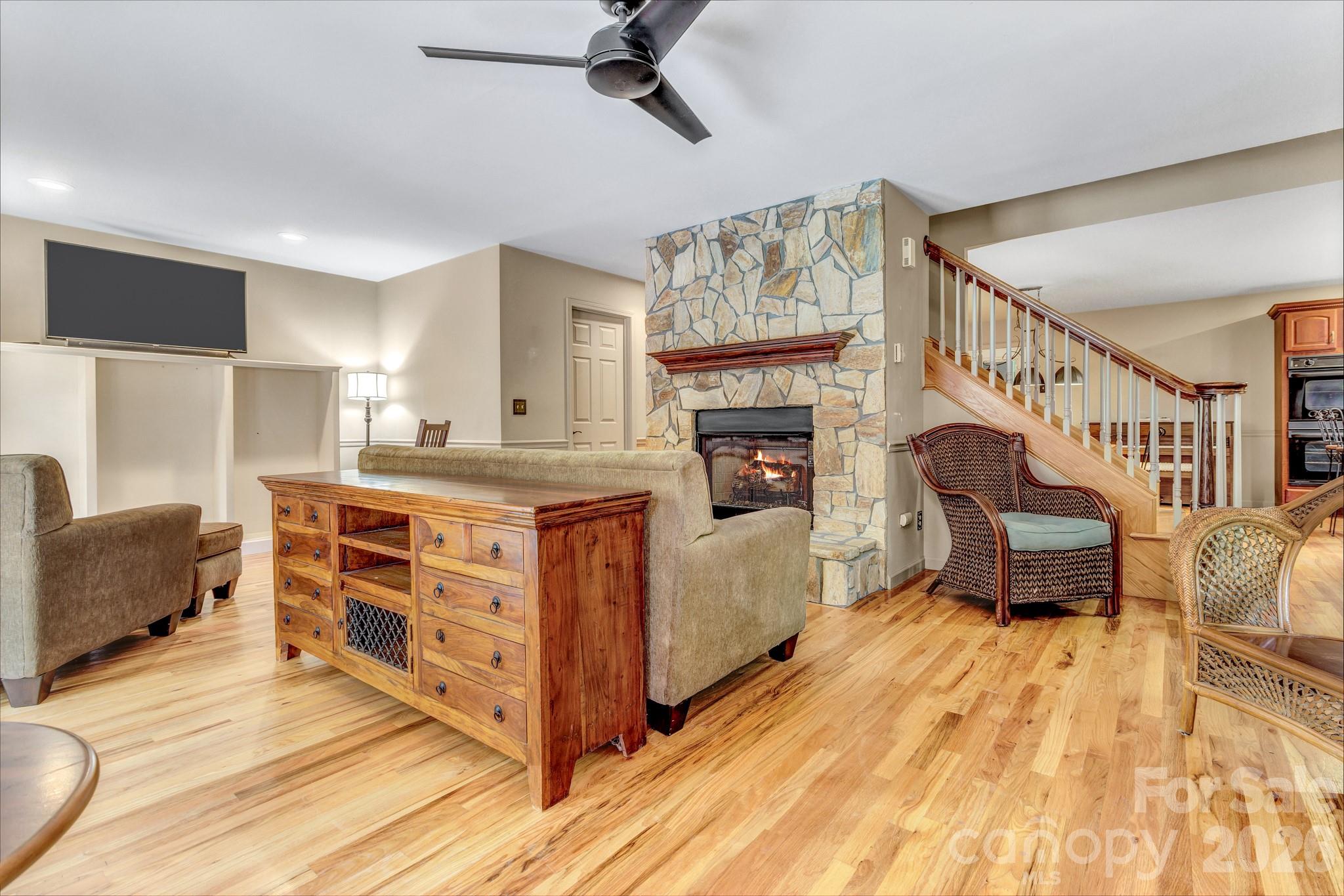 237 Woodys Drive — Hendersonville