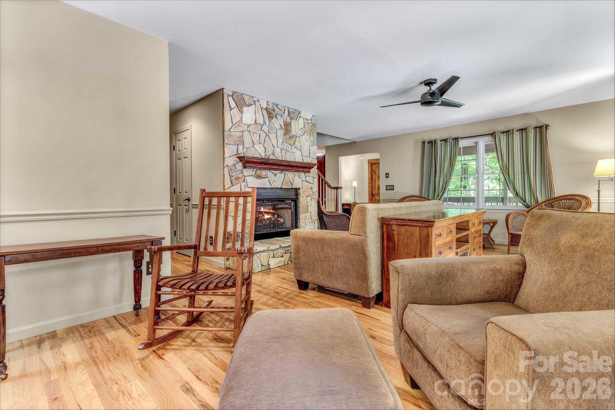 237 Woodys Drive — Hendersonville