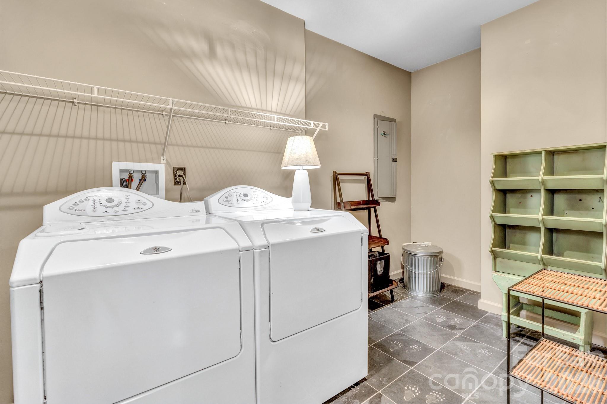 237 Woodys Drive — Hendersonville