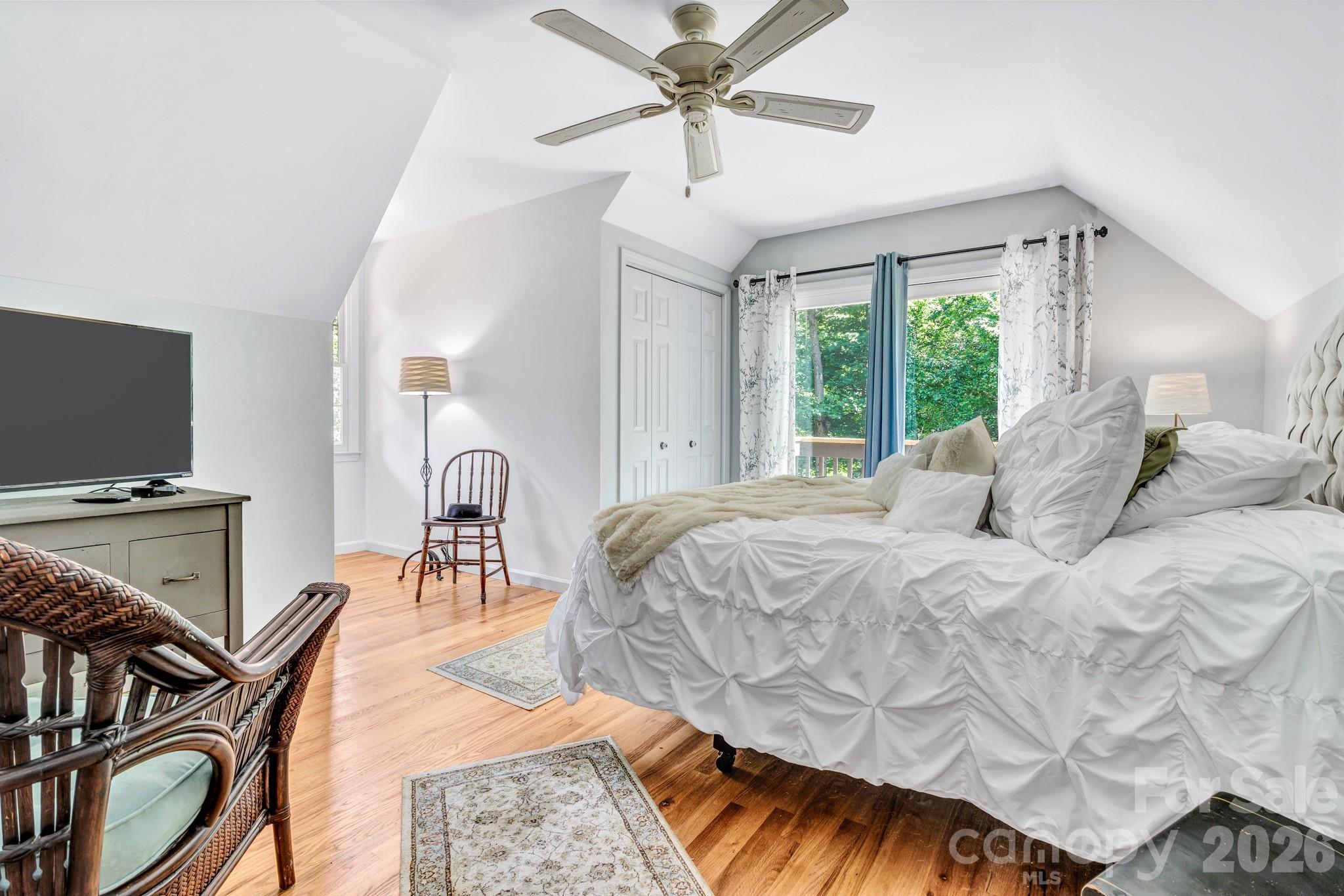 237 Woodys Drive — Hendersonville