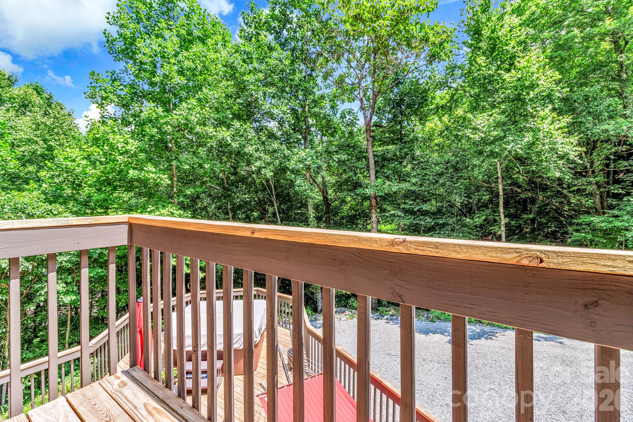 237 Woodys Drive — Hendersonville