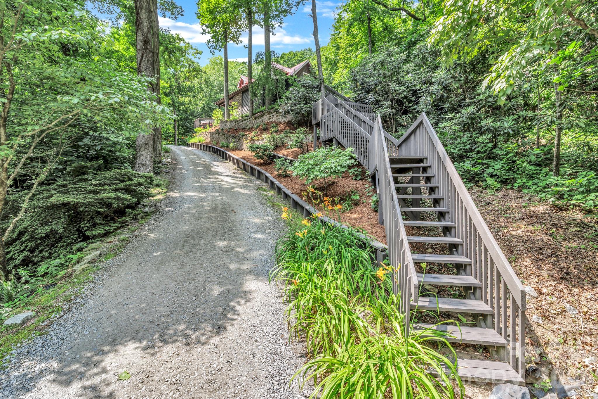 237 Woodys Drive — Hendersonville