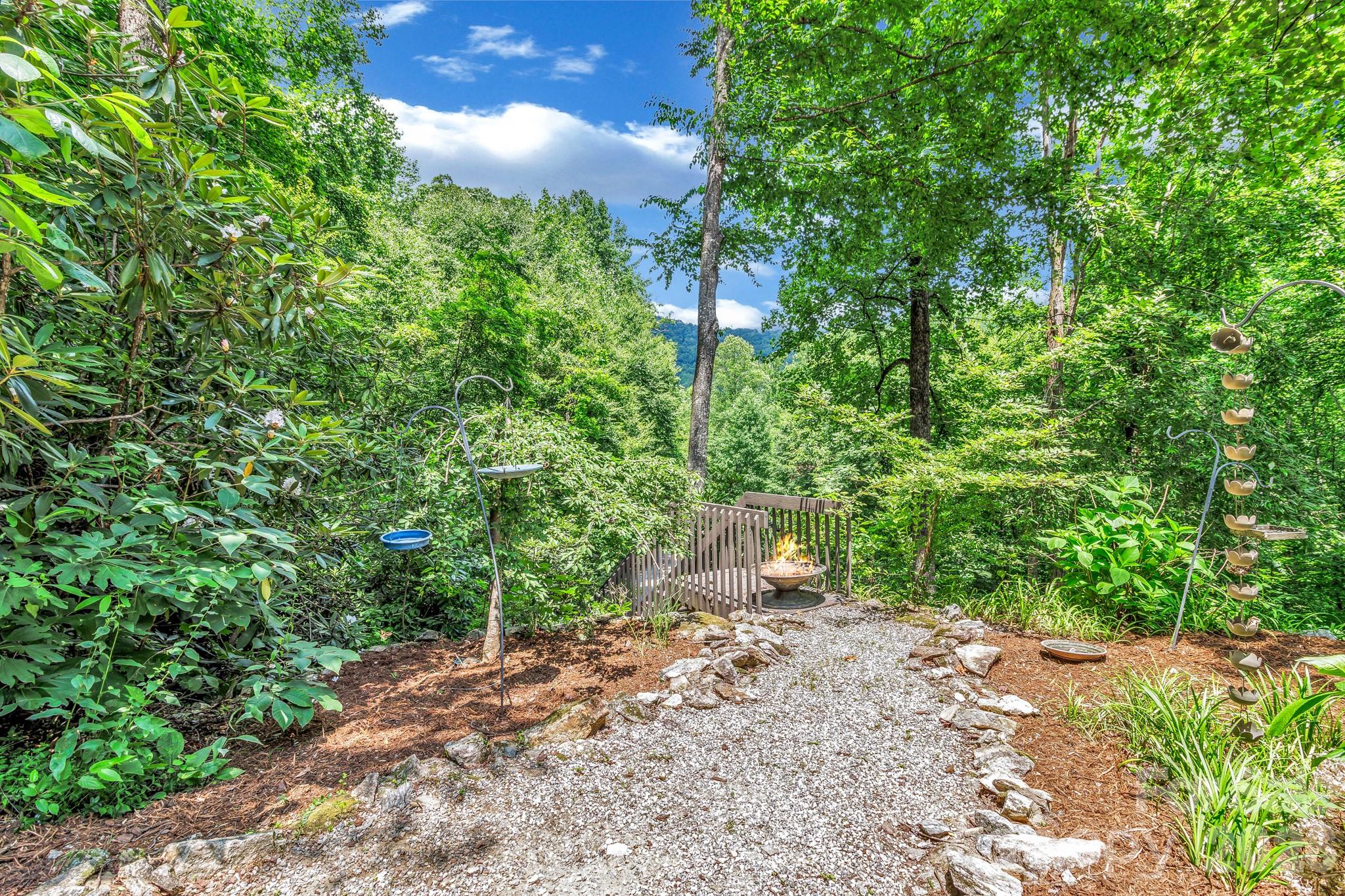 237 Woodys Drive — Hendersonville