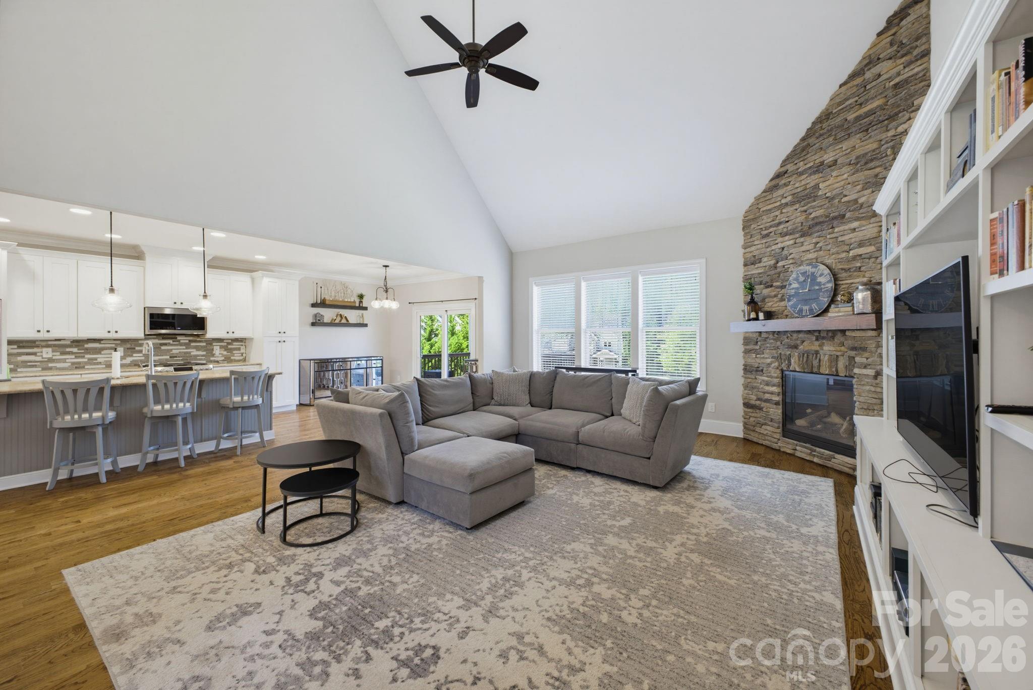 1210 39th Avenue NE — Hickory