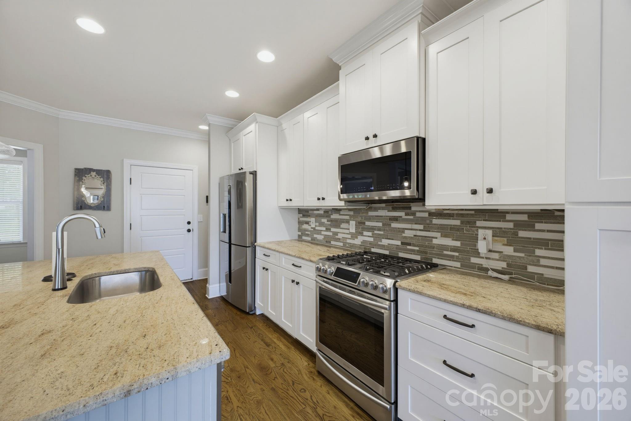 1210 39th Avenue NE — Hickory