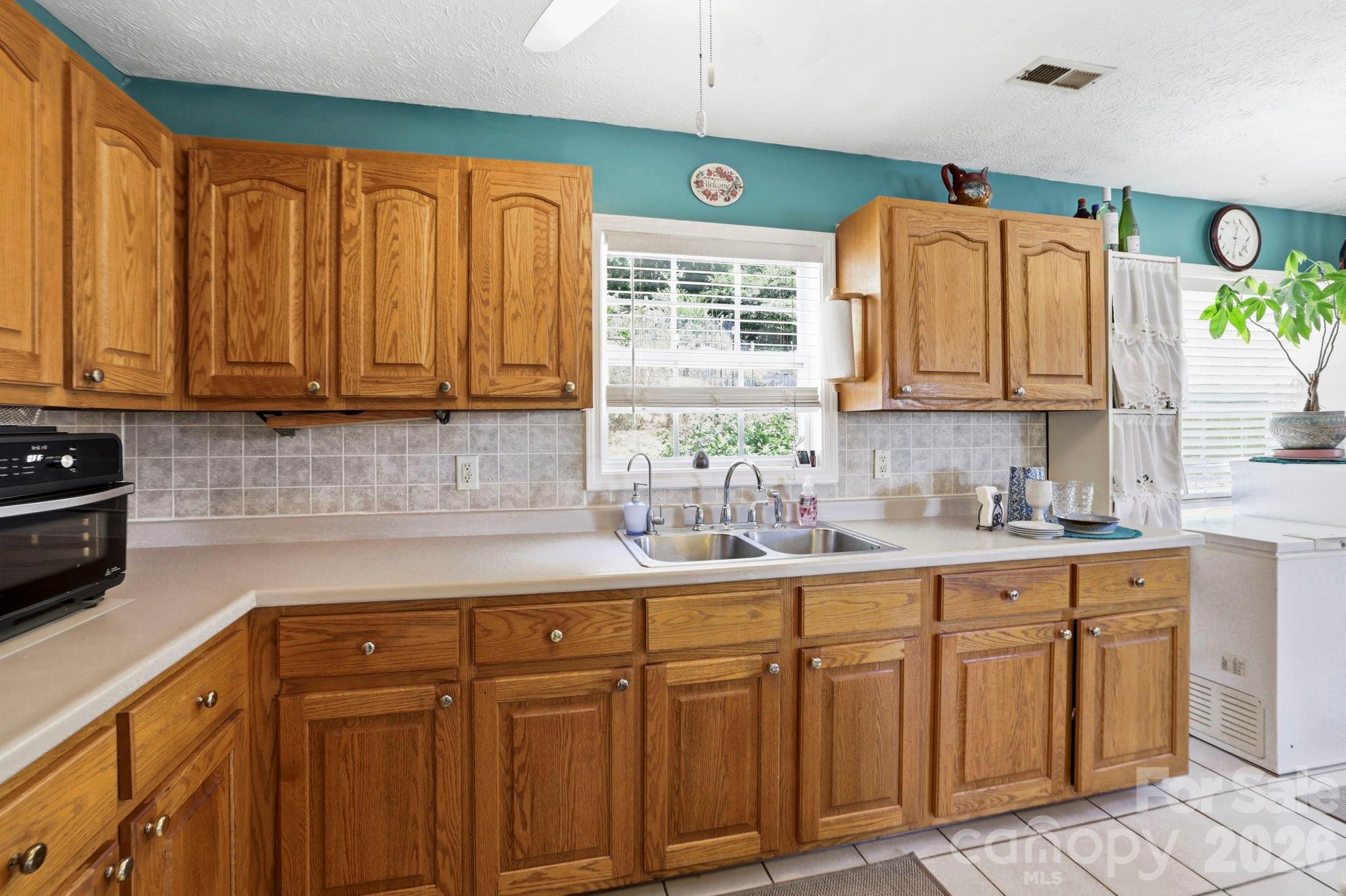 658 Enka Lake Road — Candler