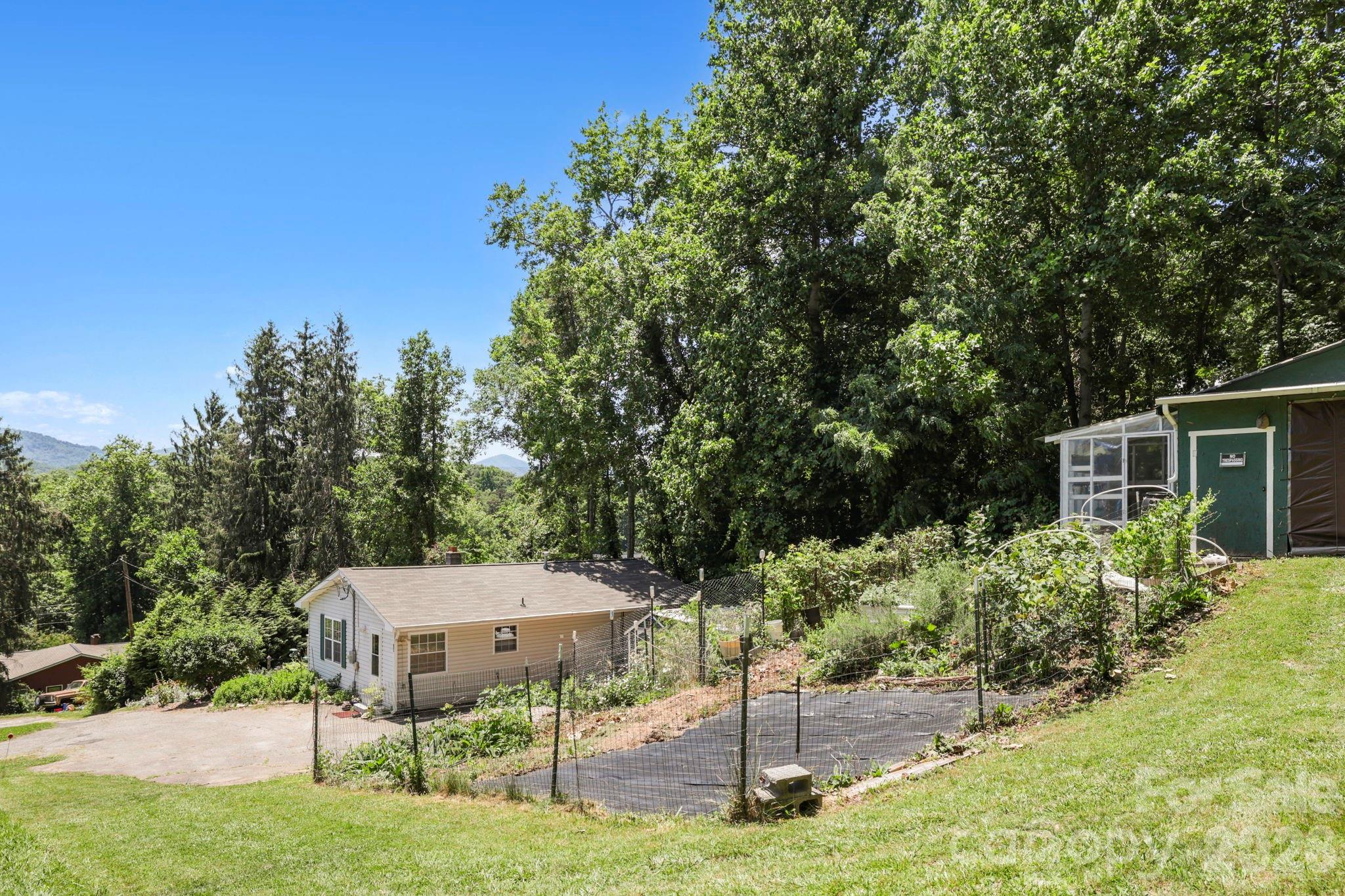 658 Enka Lake Road — Candler