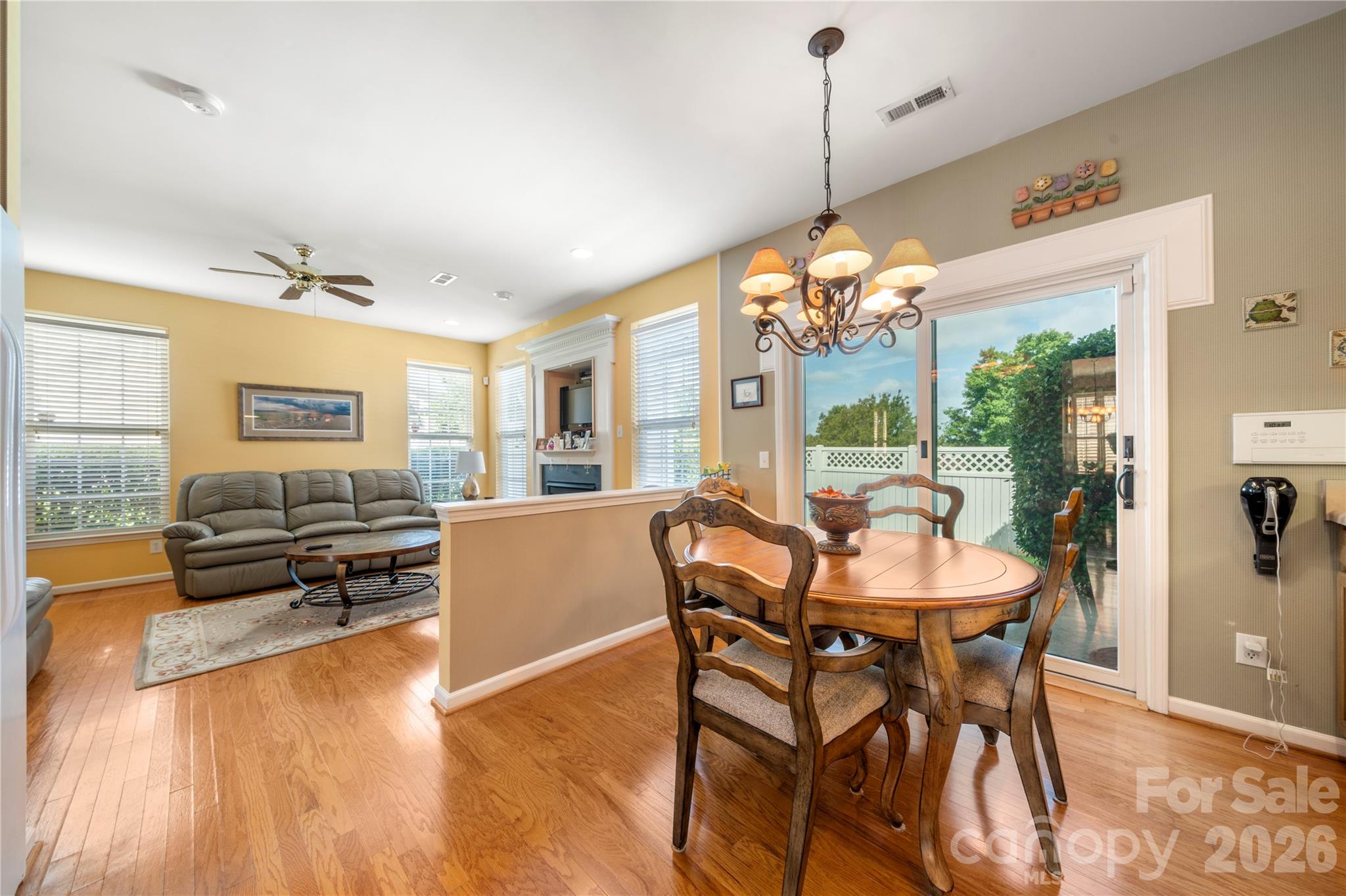 7641 Bluff Point Lane — Denver