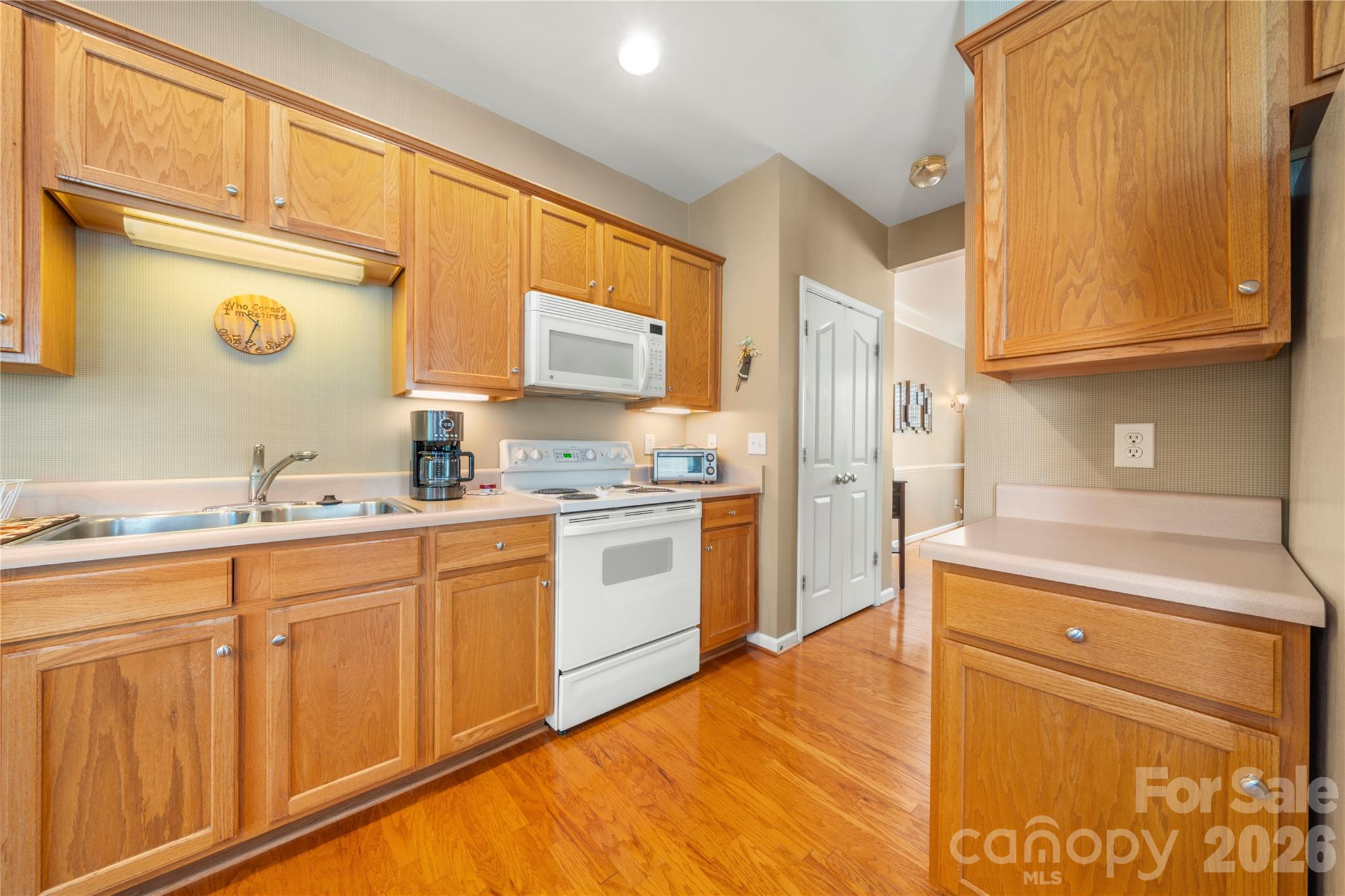 7641 Bluff Point Lane — Denver
