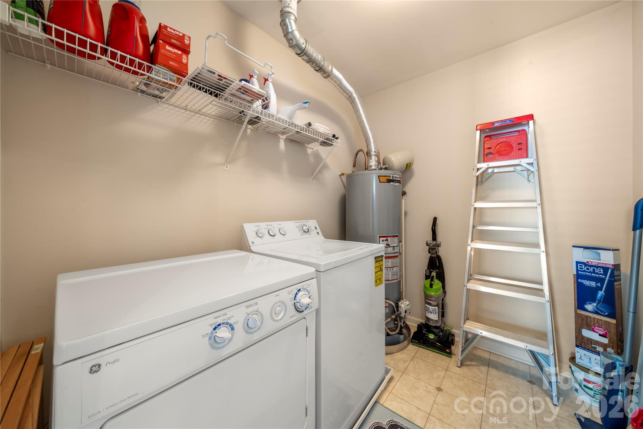 7641 Bluff Point Lane — Denver