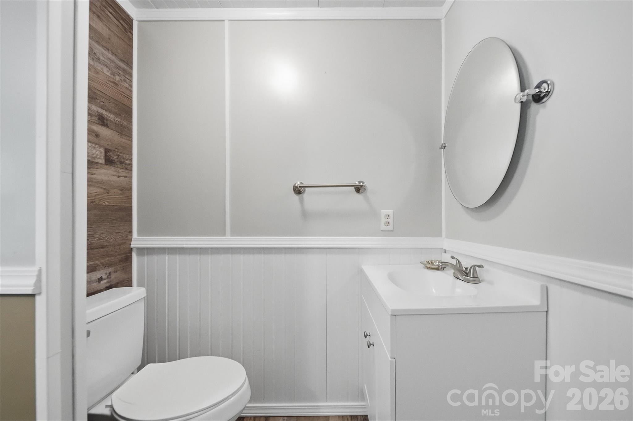 5404 B J Drive — Conover