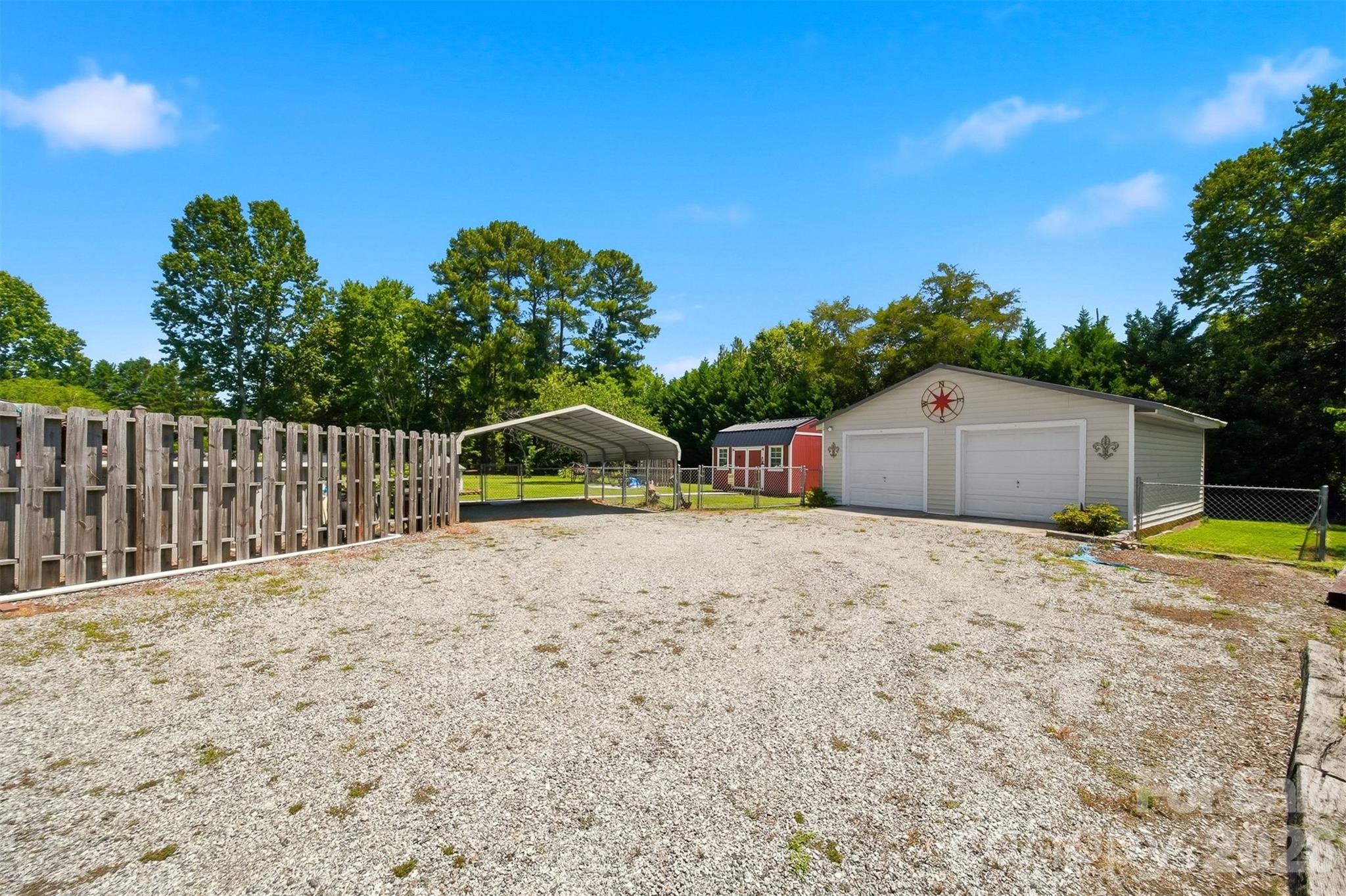5404 B J Drive — Conover
