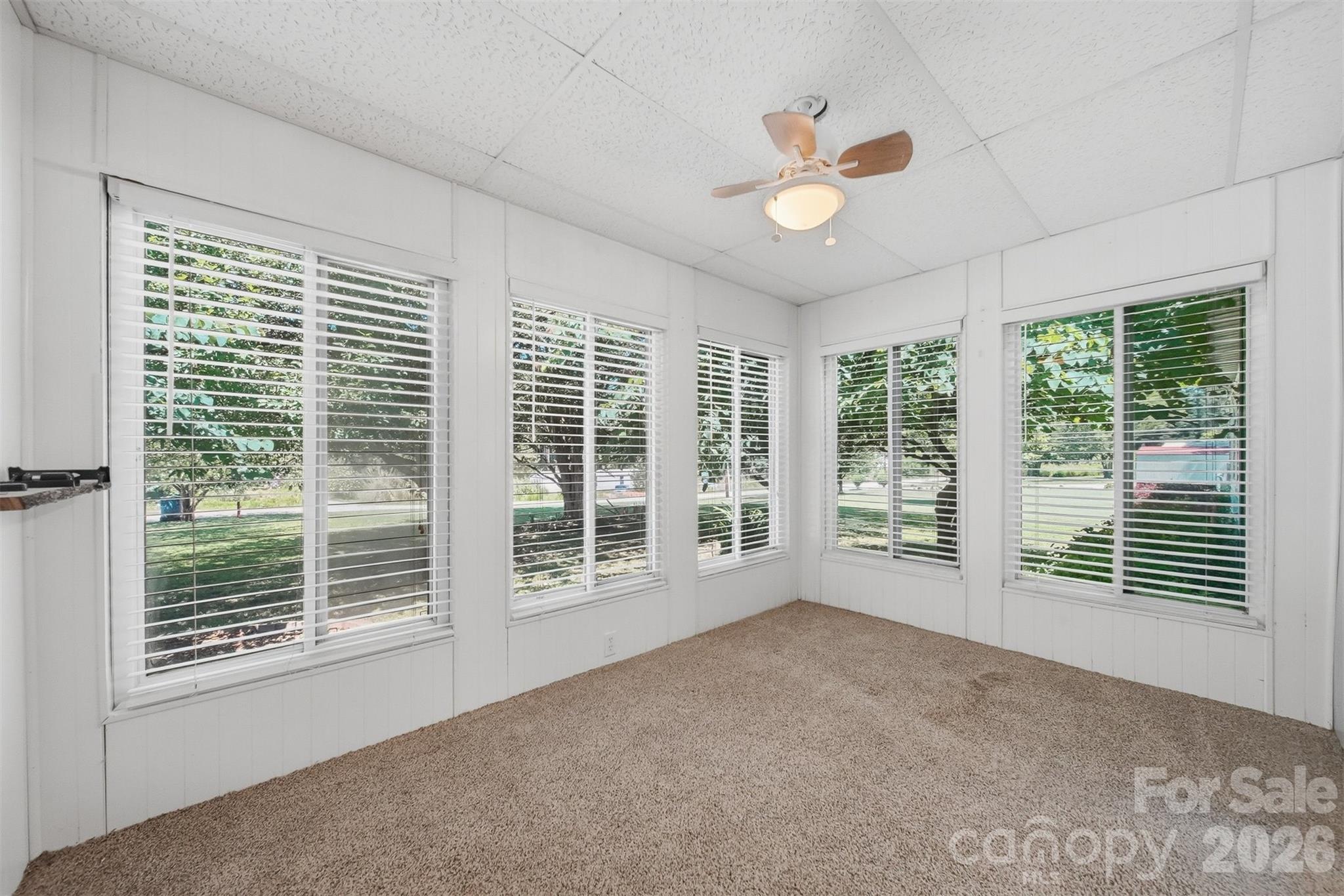 5404 B J Drive — Conover