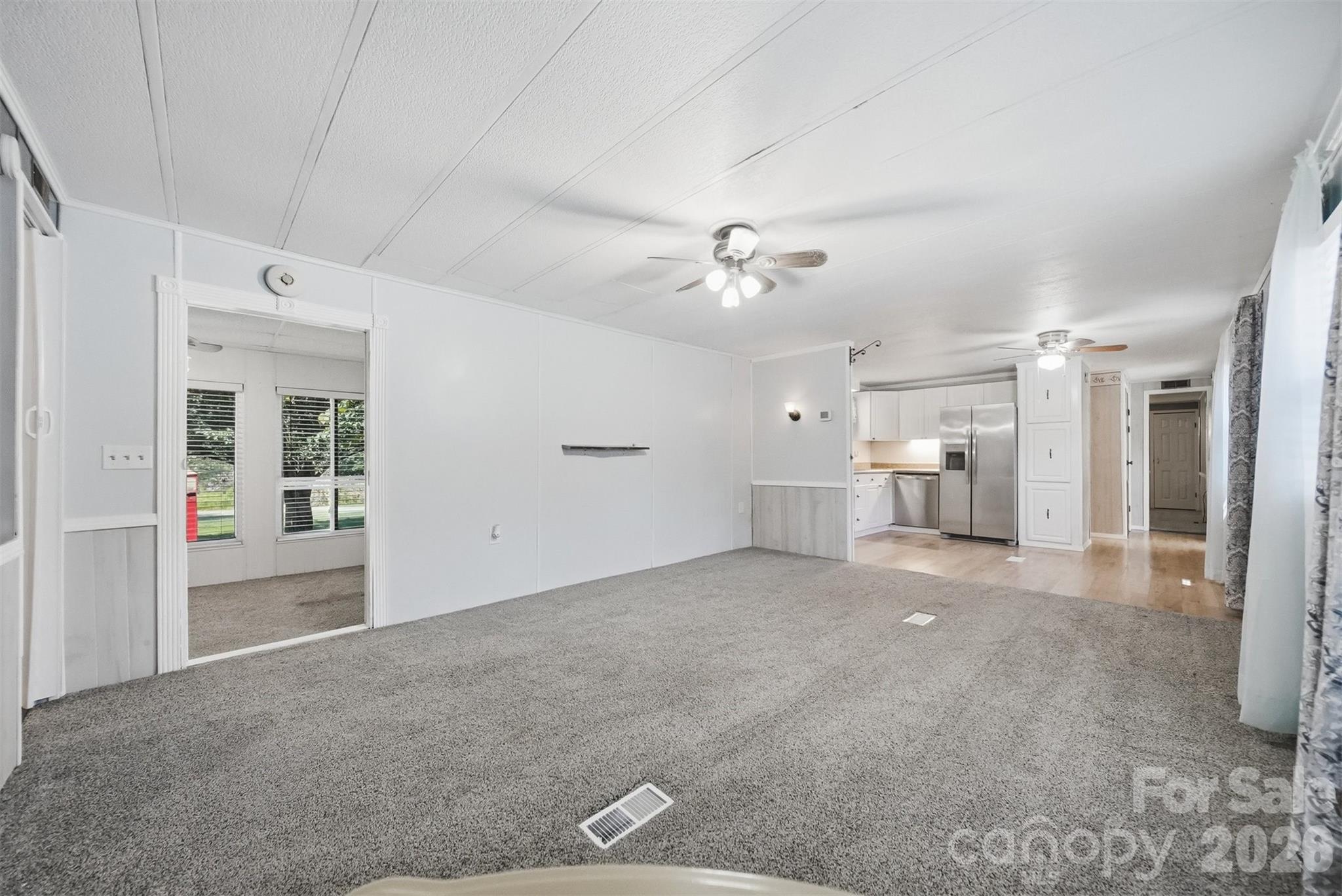 5404 B J Drive — Conover