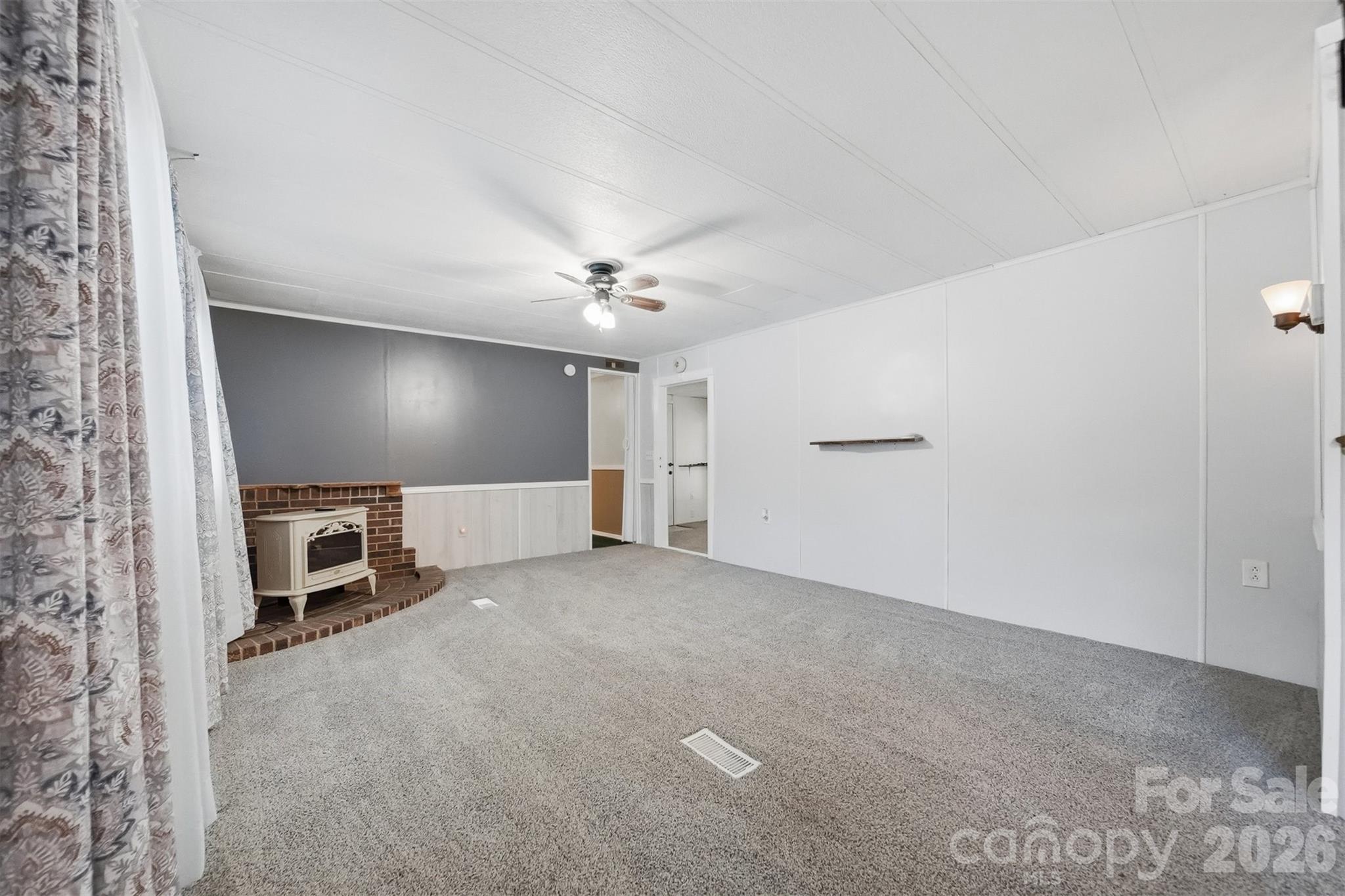 5404 B J Drive — Conover