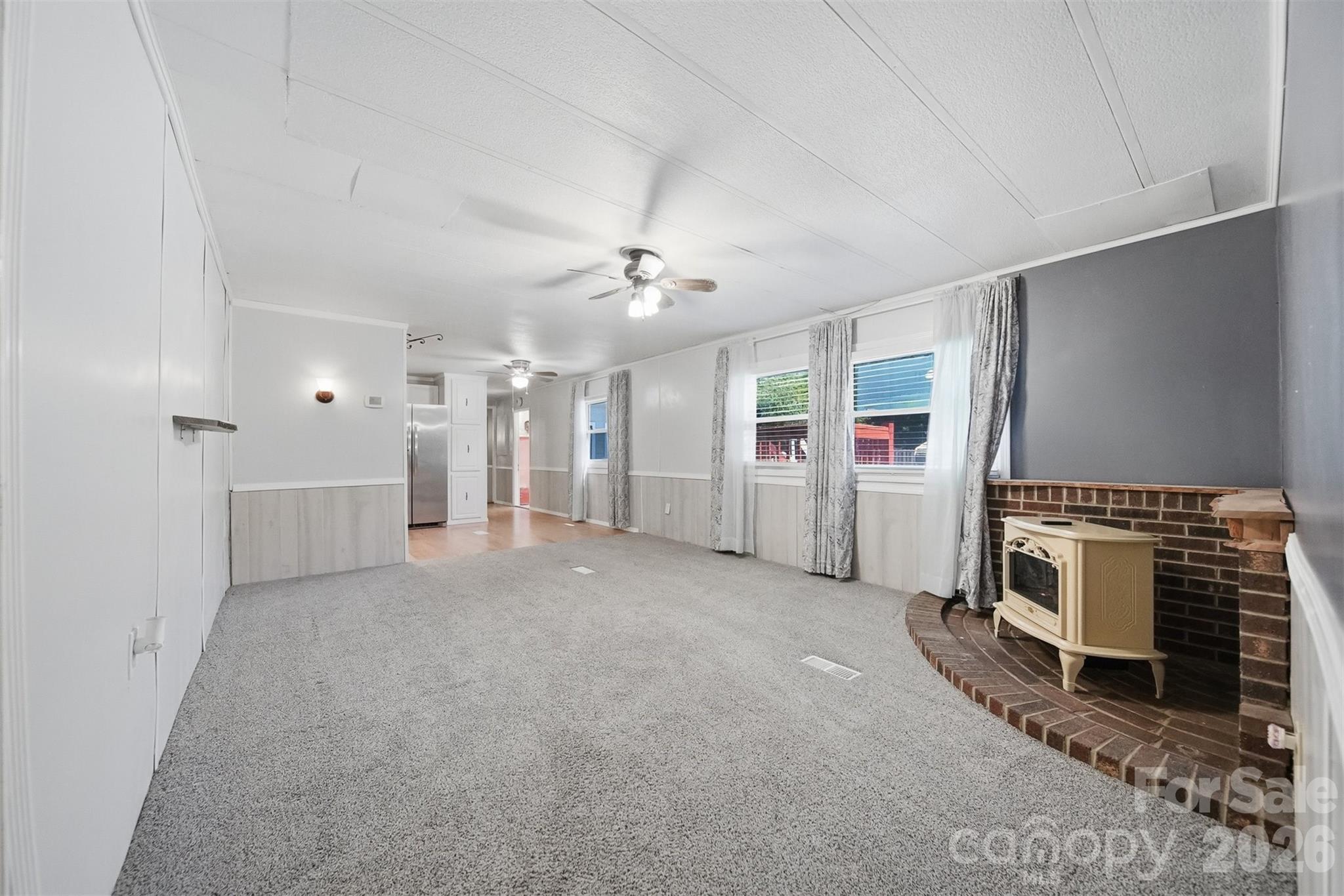 5404 B J Drive — Conover