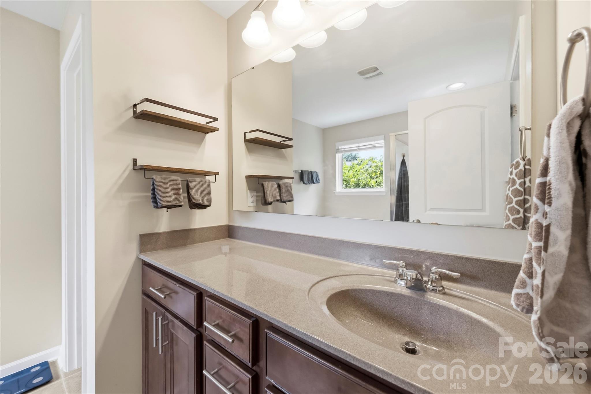 11206 Pond Valley Court — Charlotte