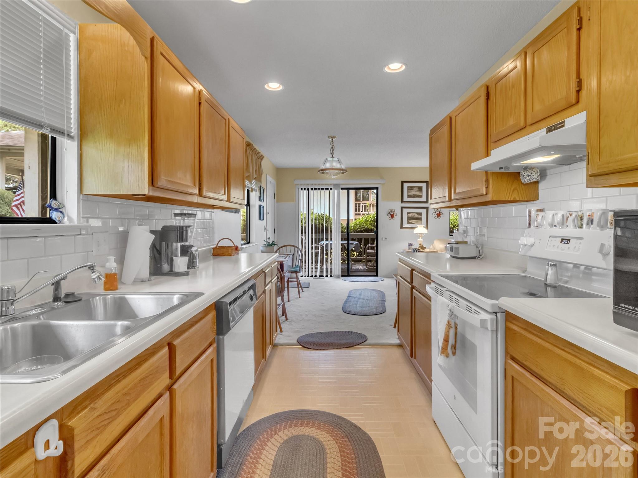 35 Talon Court — Waynesville